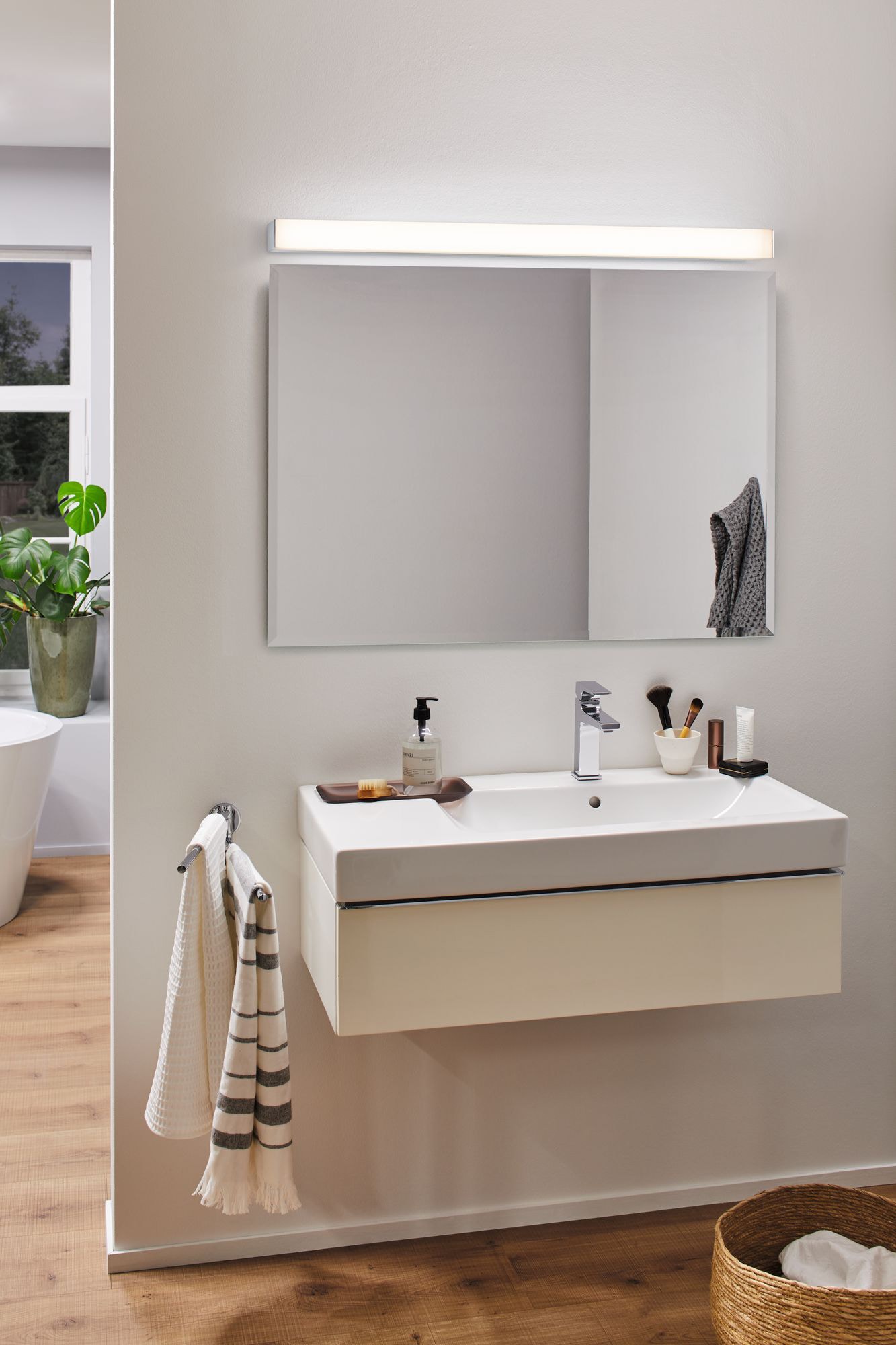 Paulmann LED-Wandleuchte »Tova«, Schutzart IP44, inkl. LED-Modul, Länge ca. günstig online kaufen