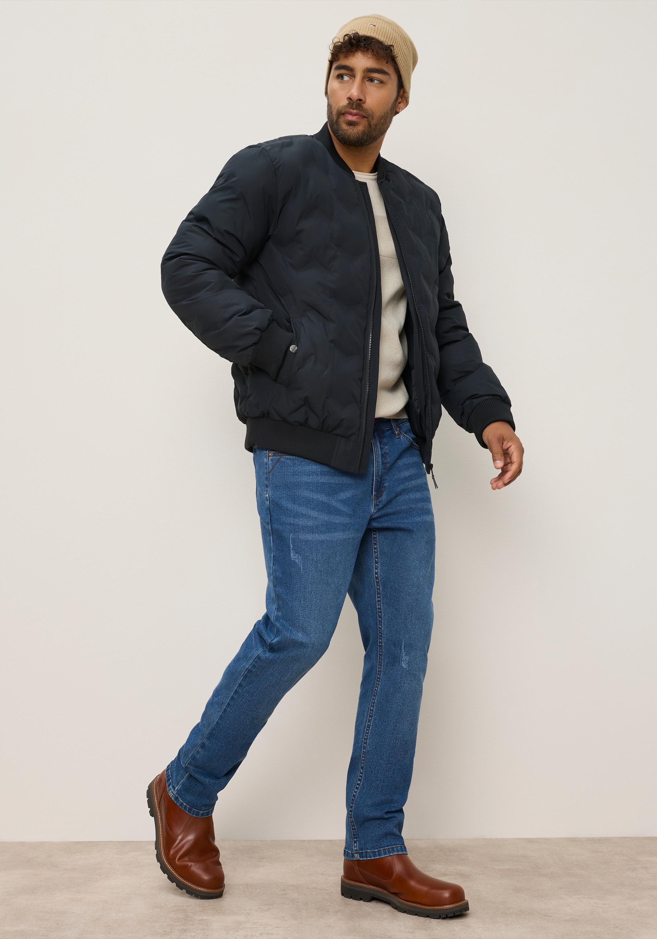 Bruno Banani Steppjacke 1 Stk. tlg. Blouson Steppjacke für den Übergang