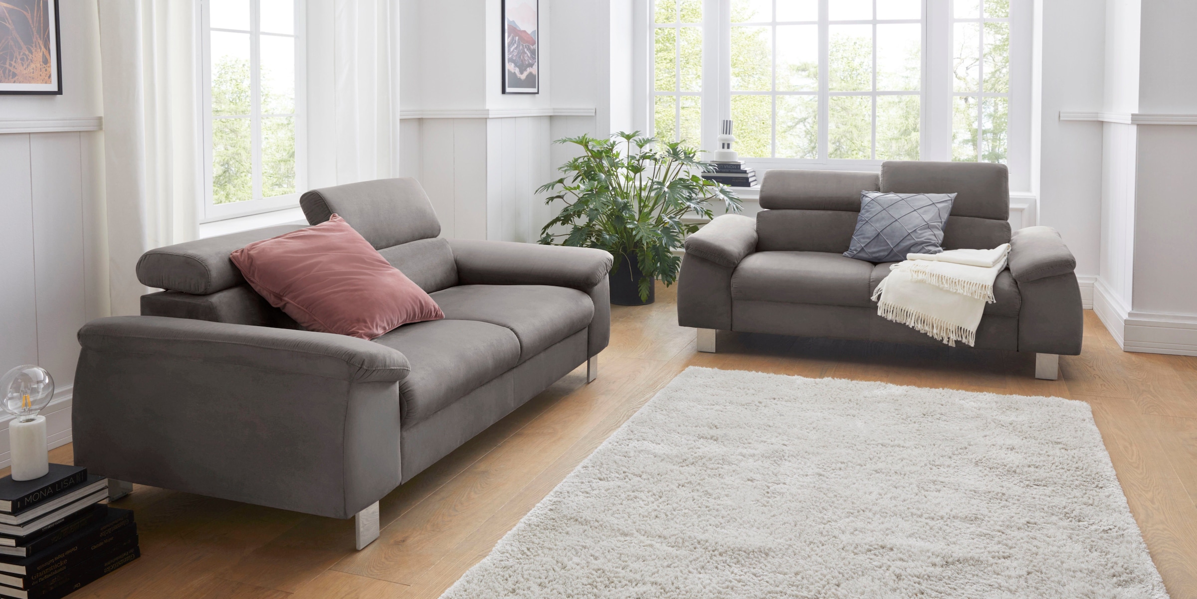COTTA Polstergarnitur »Komaris«, (Set), Set bestehend aus: 2-Sitzer mit Kopfteilverstellung & Hocker