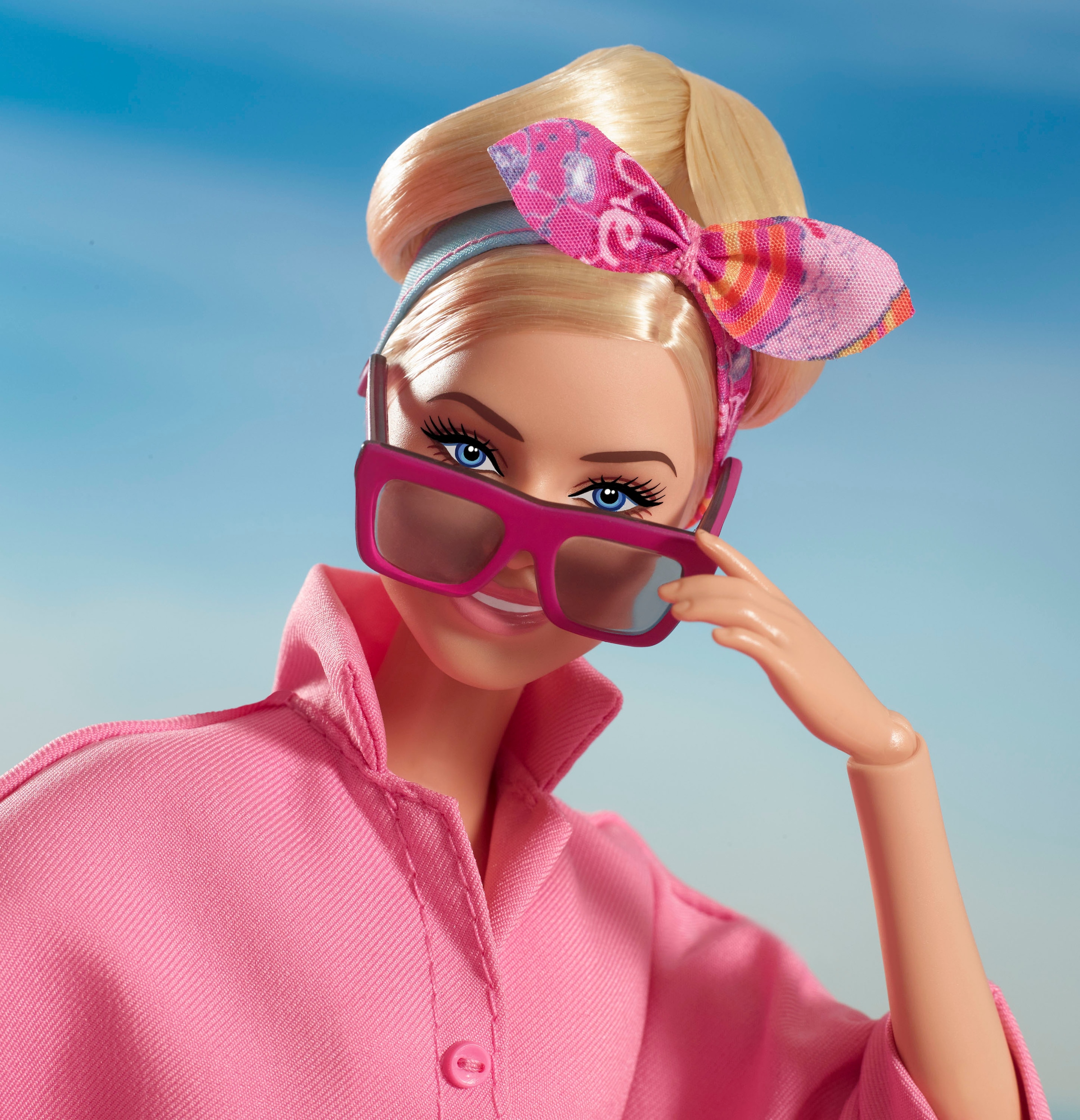 5. Bild von Barbie Anziehpuppe »Barbie Signature The Movie, Margot Robbie im rosa Jumpsuit«