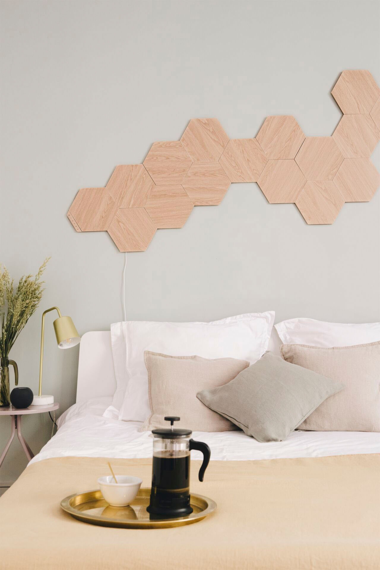 nanoleaf Dekolicht »Elements Wood Look«, Smarte Technologie und elegante Beleuchtung