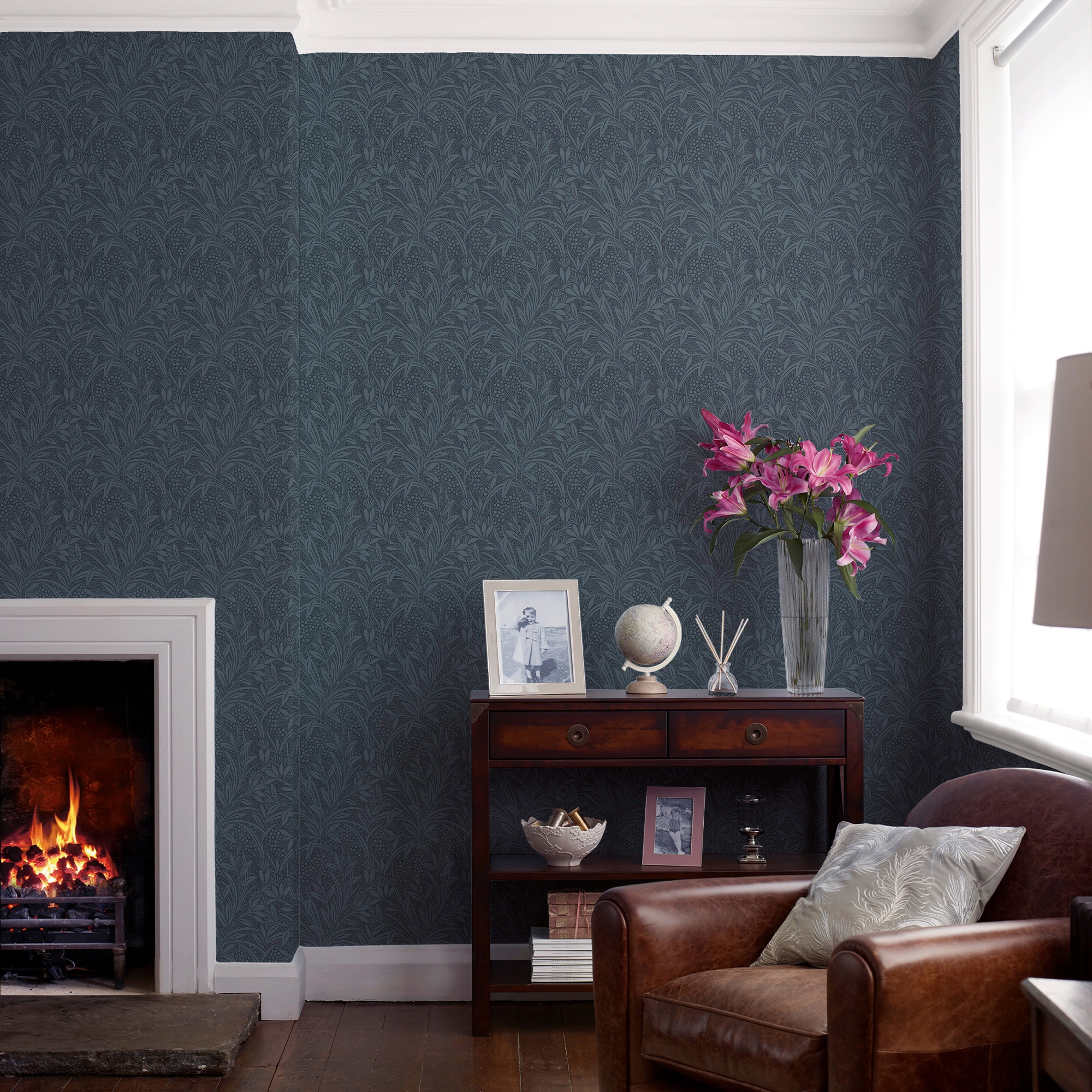 LAURA ASHLEY Vliestapete »Barley« gemustert FSC® zertifiziert, mit lebhaftem Druck, 10 Meter Länge