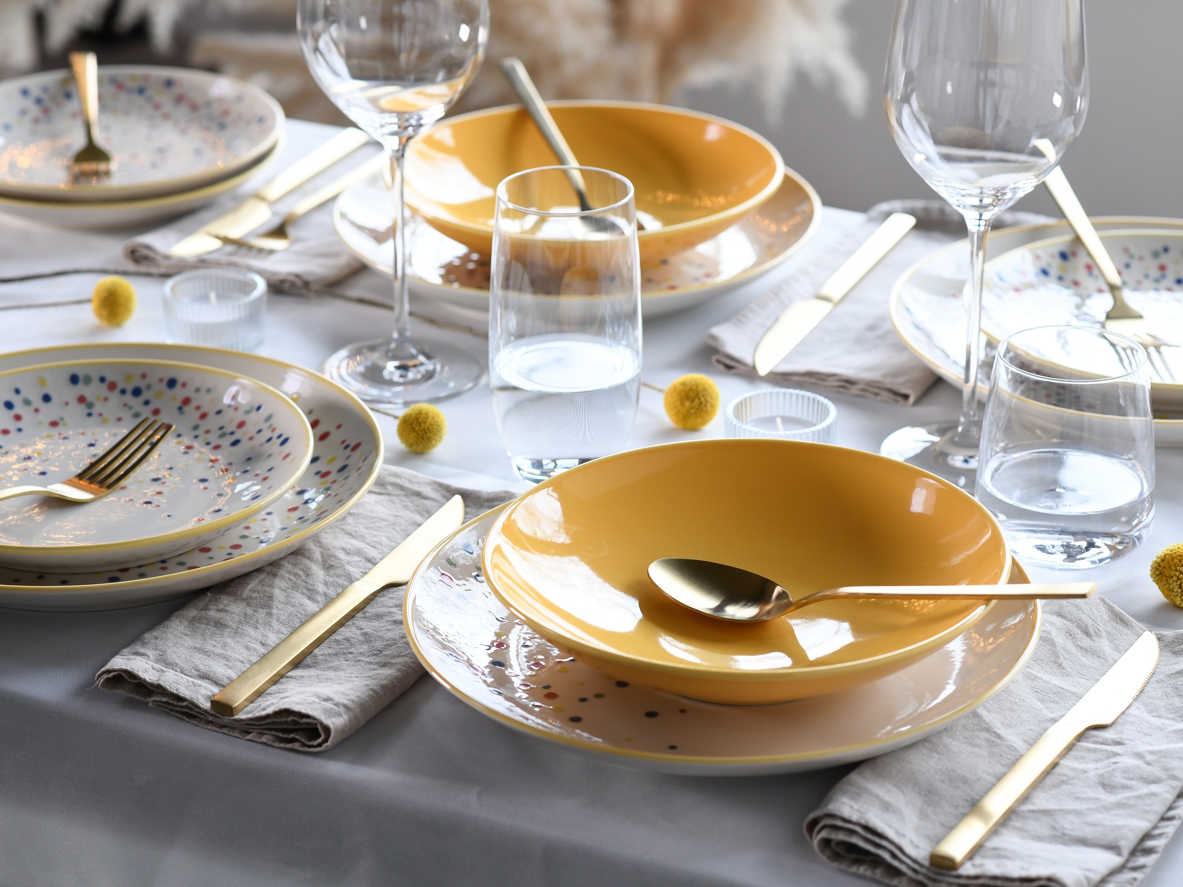 CreaTable Teller-Set »Joy, Tellerset 12-tlg.« Unregelmäßige bunte Punkte, G günstig online kaufen