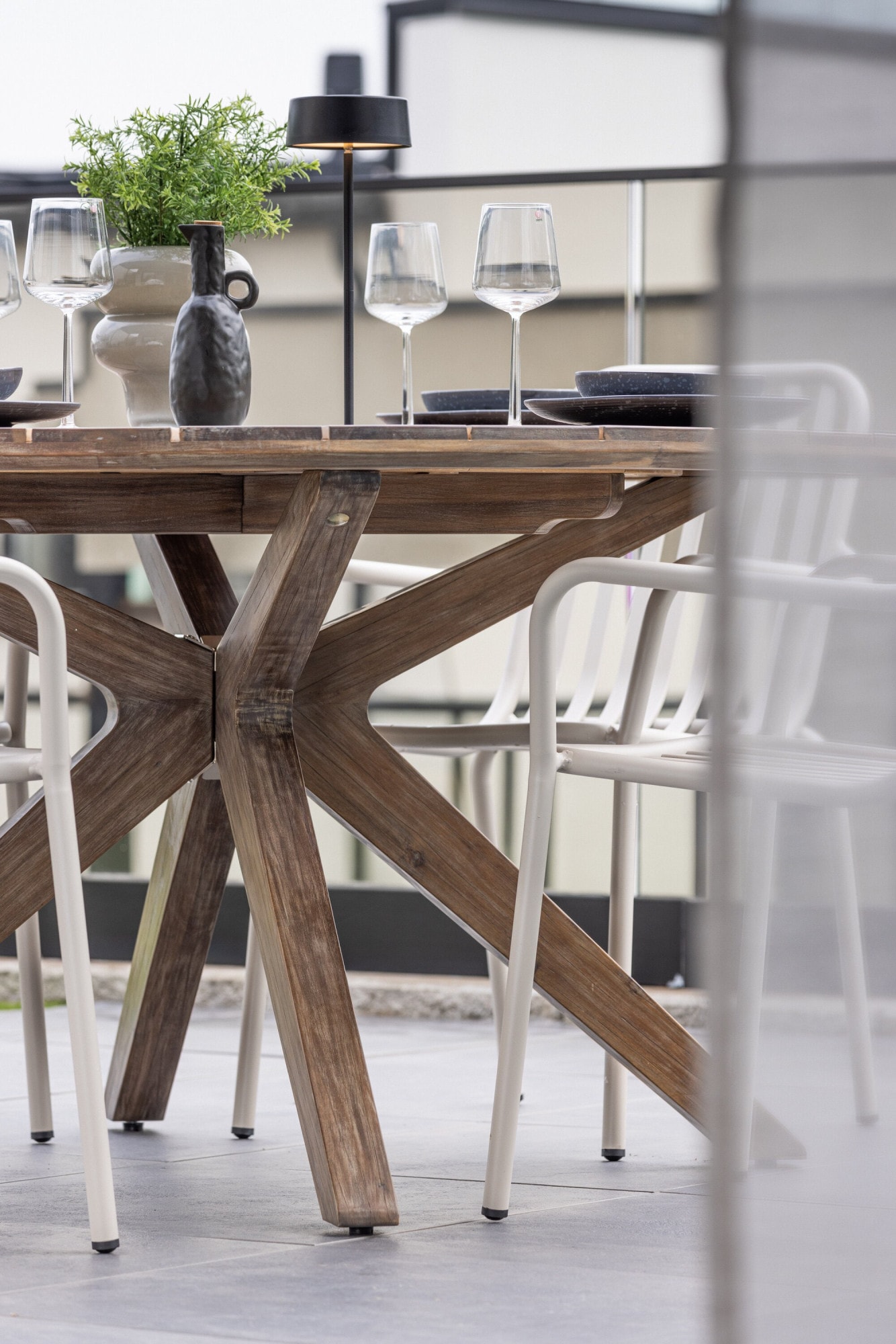 Venture Home Gartentisch »Rosario, runde Esstafel für den Außenbereich« Outdoortisch rund, Metallgestell, pflegeleicht