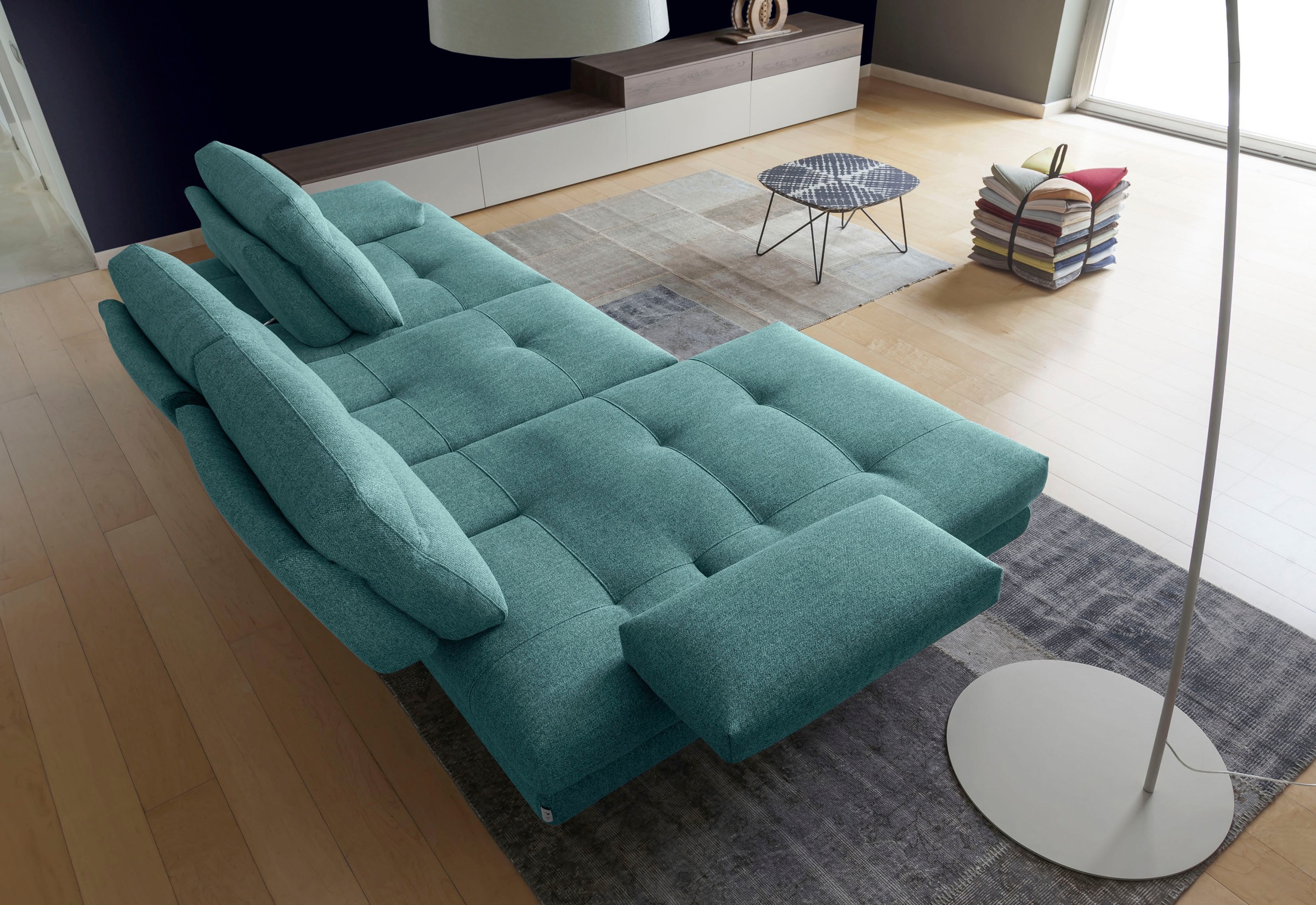 CALIA ITALIA Ecksofa »Toby Wing, L-Form, Designsofa mit sensationellem Sitzkomfort«, inklusive Sitztiefenverstellung, Füße in chrom glänzend