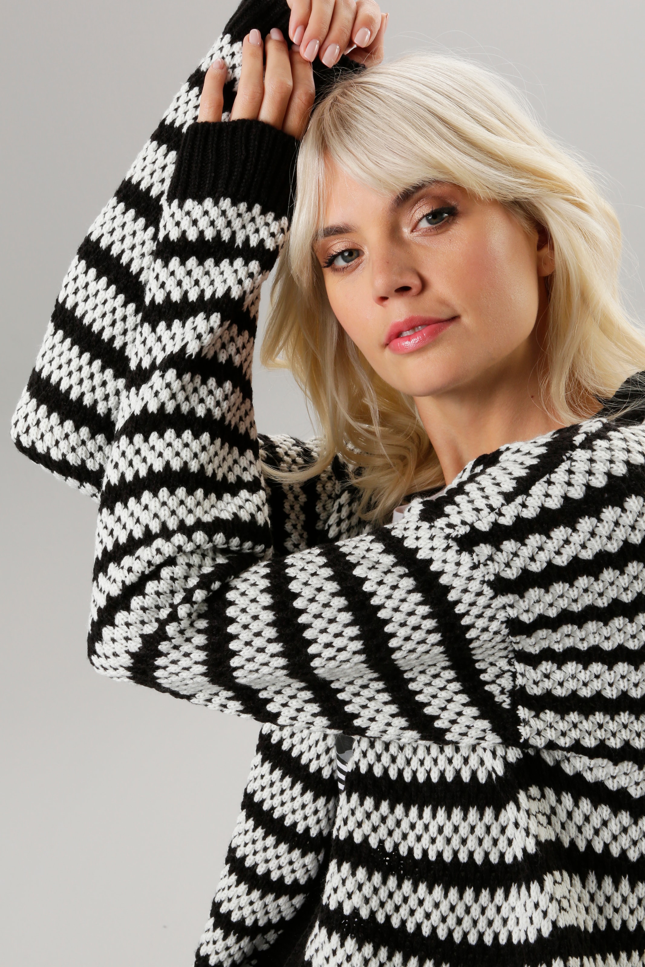 Aniston online SELECTED Strickjacke, Streifen-Muster mit kaufen