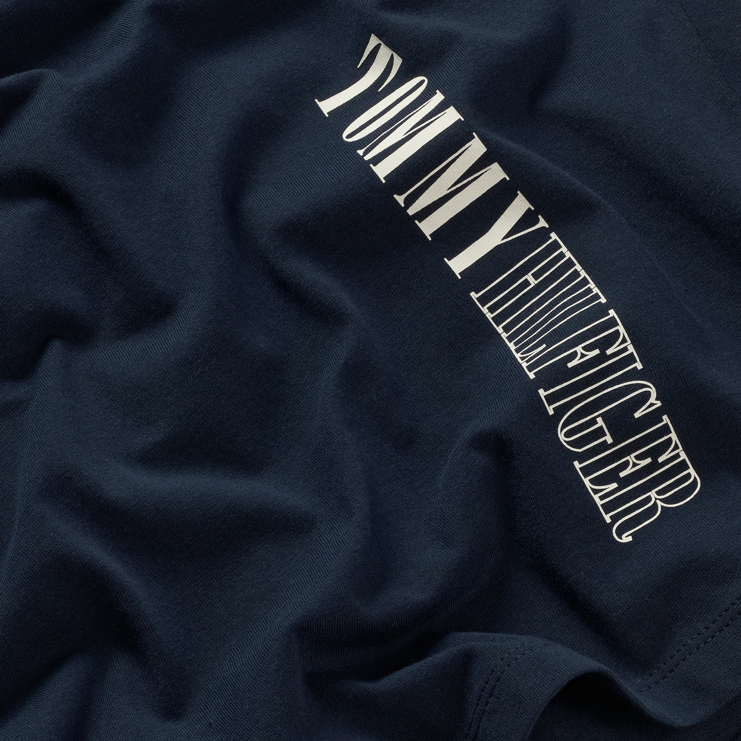 Tommy Hilfiger T-Shirt »TOMMY HILFIGER GRAPHIC T-SHIRT«, für Kinder bis 16 Jahre, Tommy Hilfiger Schriftzug