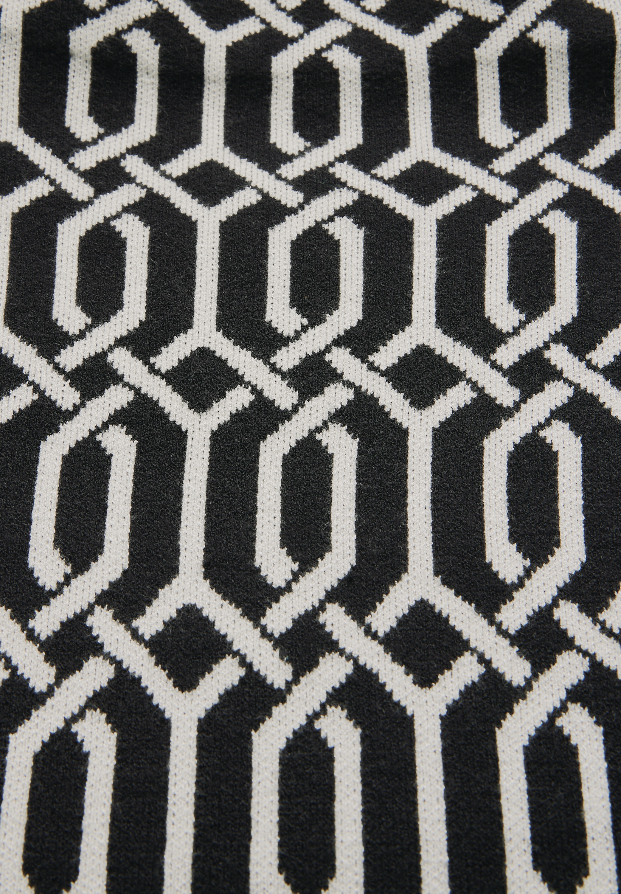 STREET ONE Strickpullover, mit grafischem Muster