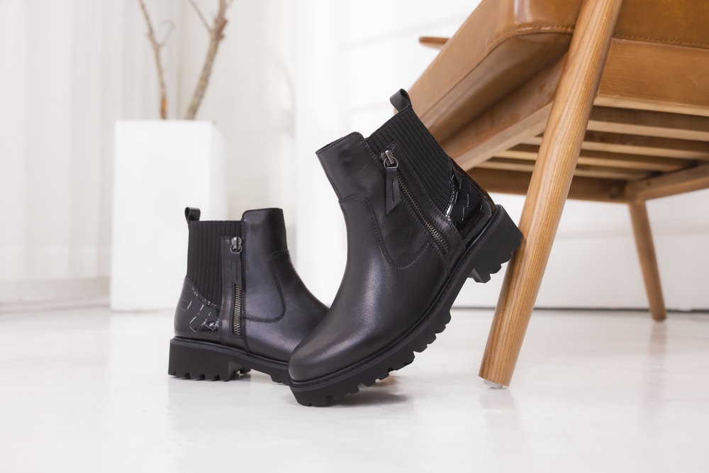 Remonte Chelseaboots, Stiefelette, Boots, Profilsohle, Blockabsatz, mit Innenreißverschluss