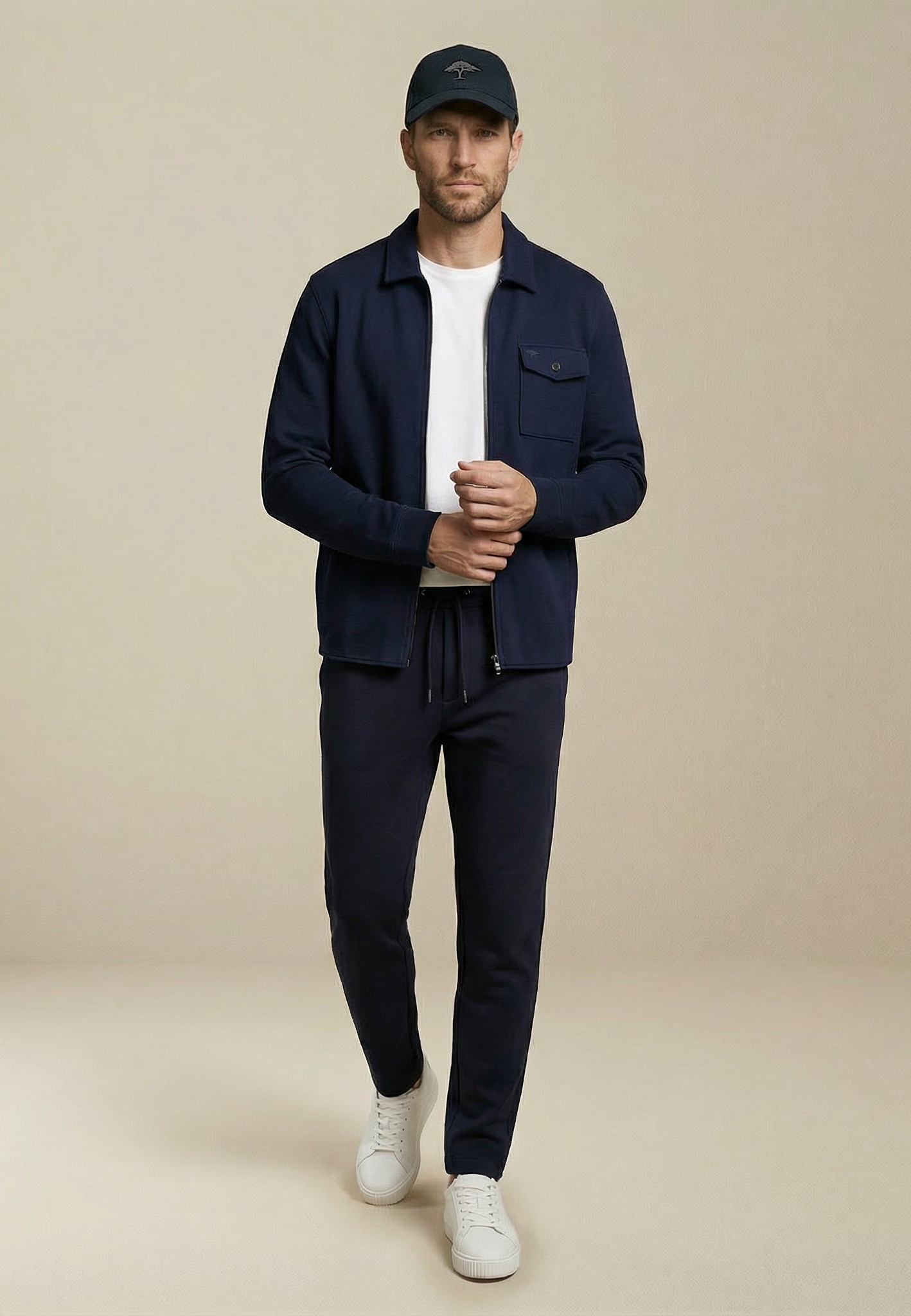 FYNCH-HATTON Kurzjacke ohne Kapuze Materialmix aus Polyester, Baumwolle und Elasthan, normale Passform