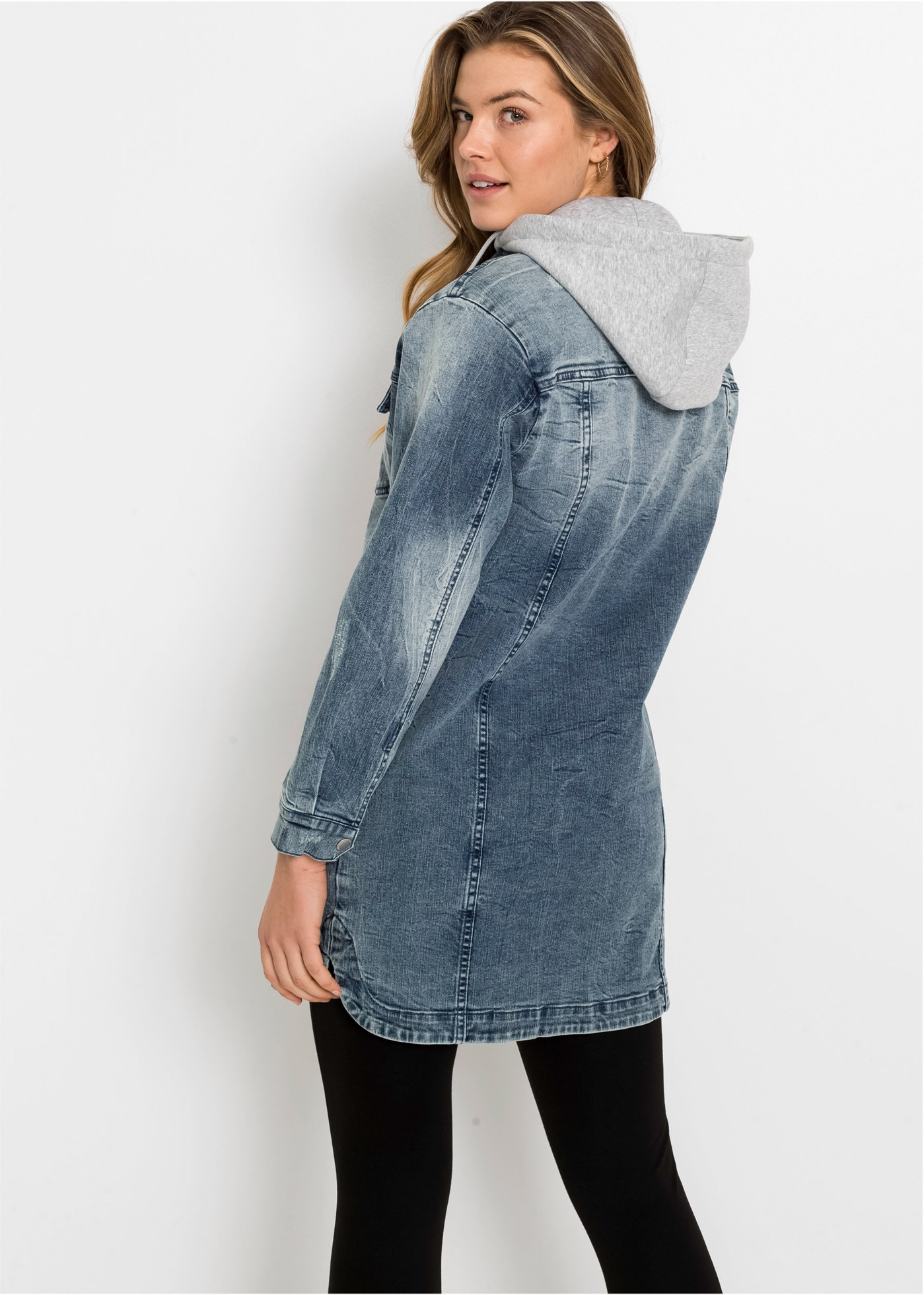 bonprix Jeansjacke mit Kapuze lange, bequeme Passform, mit Eingriffs- und Brusttaschen