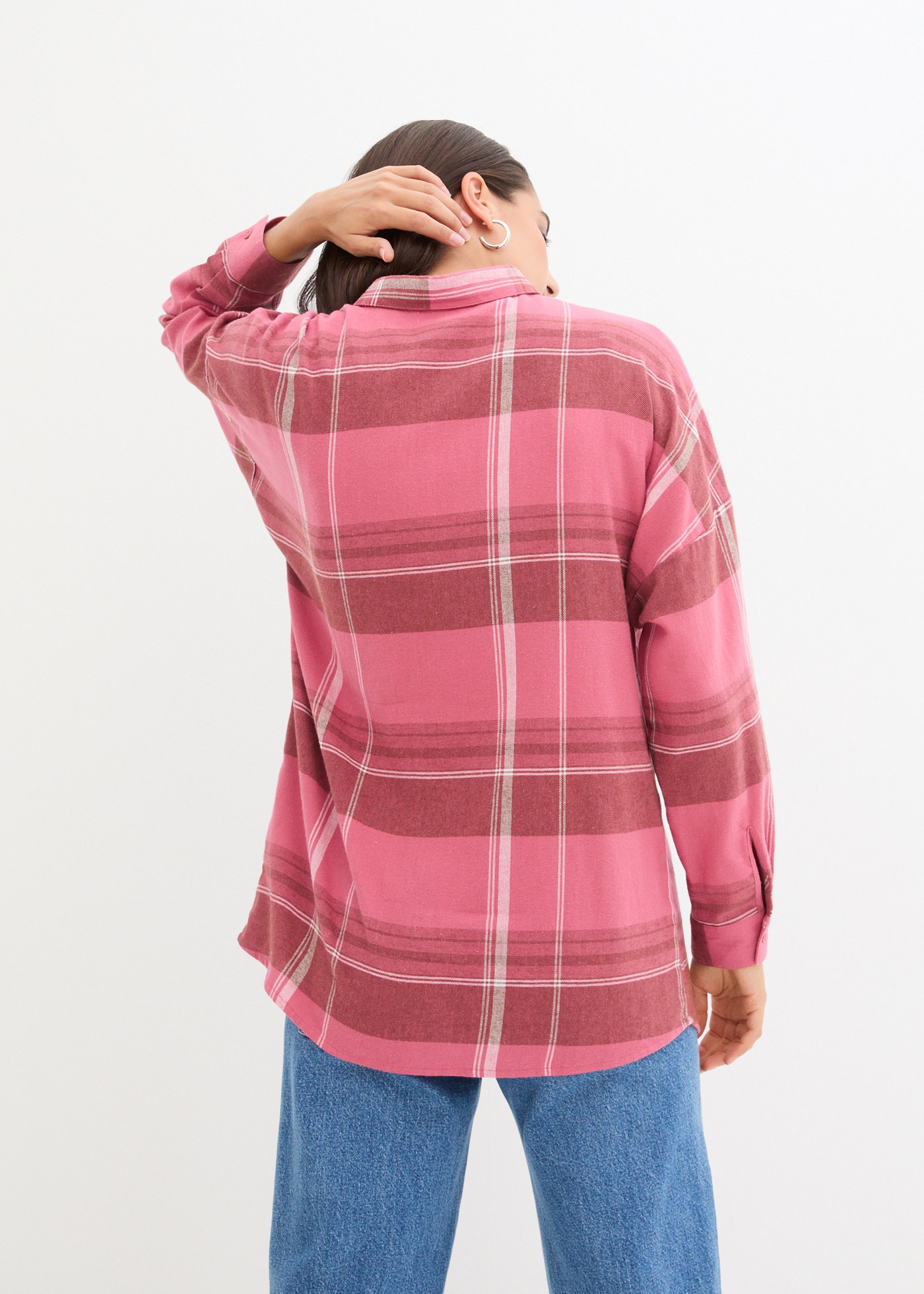 bonprix Flanellhemd Oversize-Passform, aus Baumwolle, kariertes Design, Haifischkragen