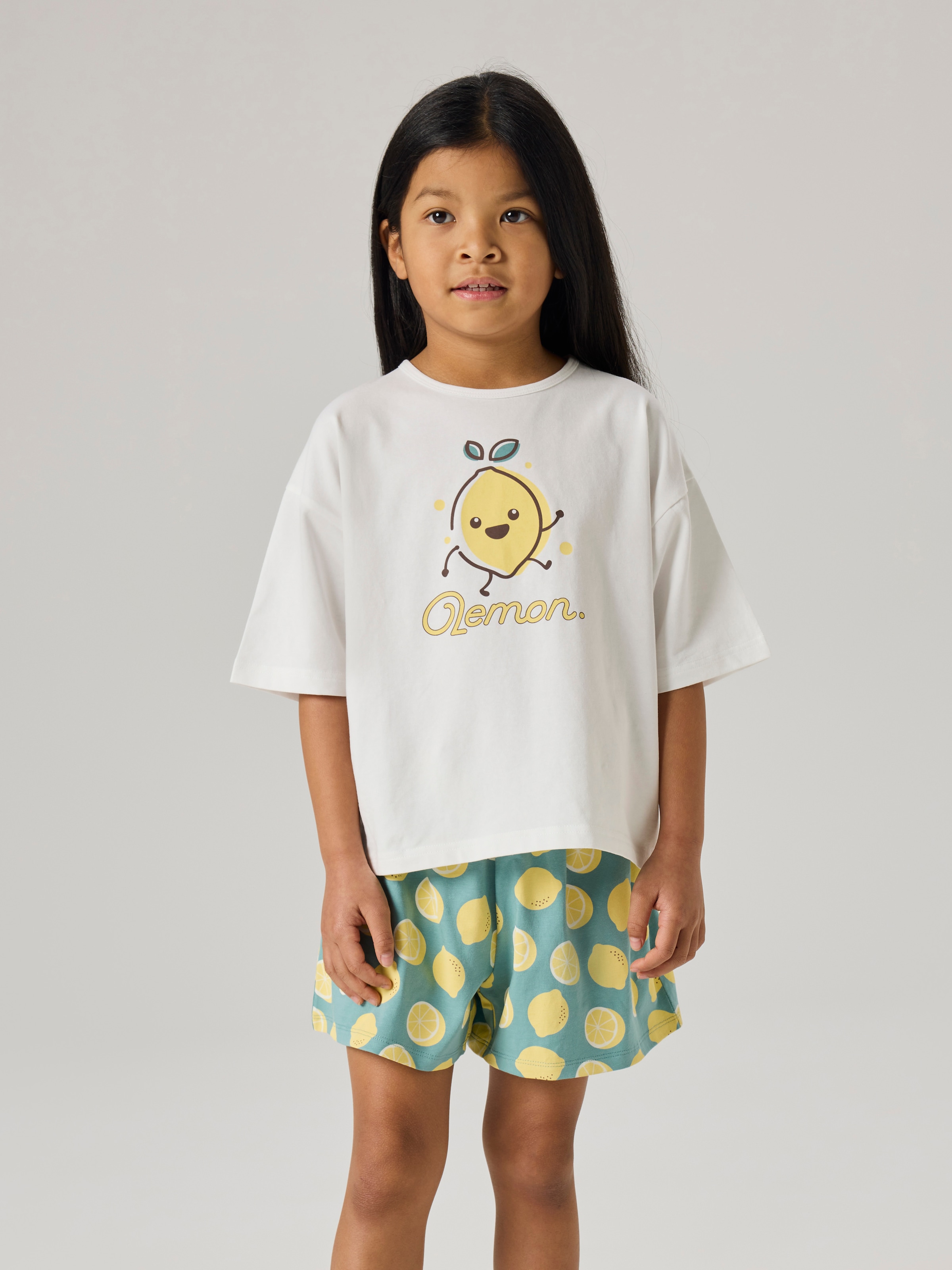 Name It Schlafanzug »NKFNIGHTSET BOXY LEMON NOOS« Set,  Baumwollmischung, mit Zitronen Druck