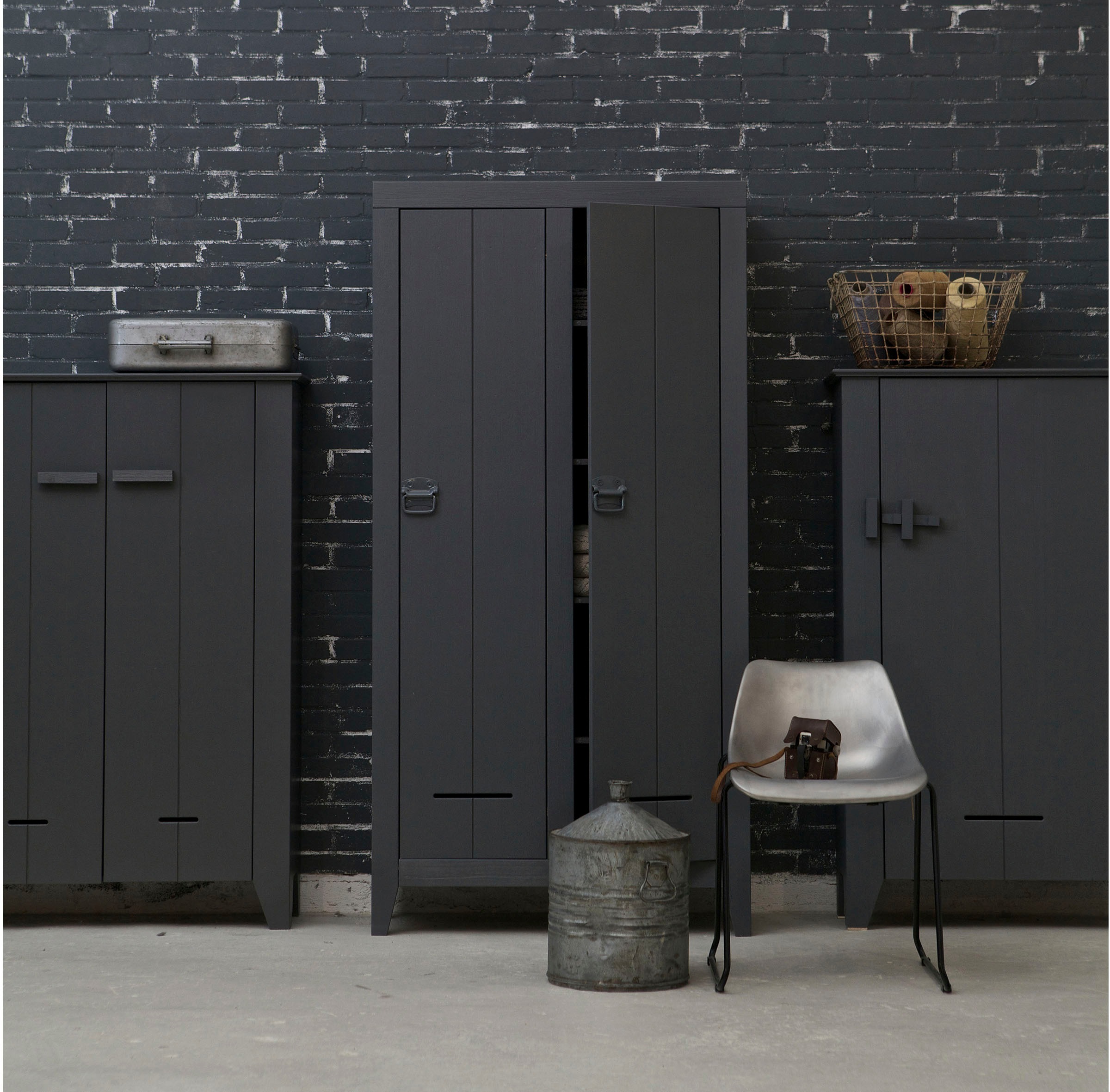 WOOOD Garderobenschrank »Kluis«, 2-türig, mit Metallgriffen, H 190 cm x B 95 cm