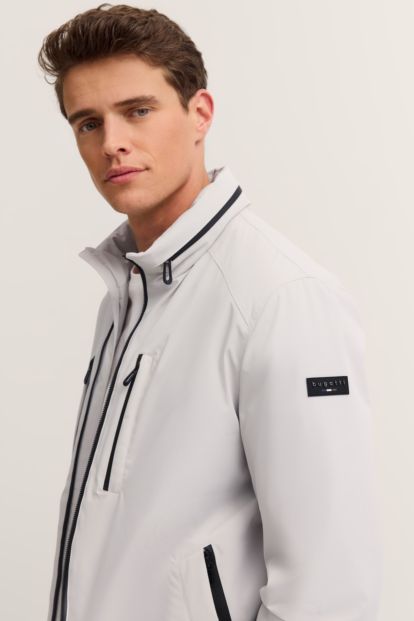 bugatti Regenjacke »Rainseries«, mit Kapuze, Regular Fit mit Kapuze & Stehkragen