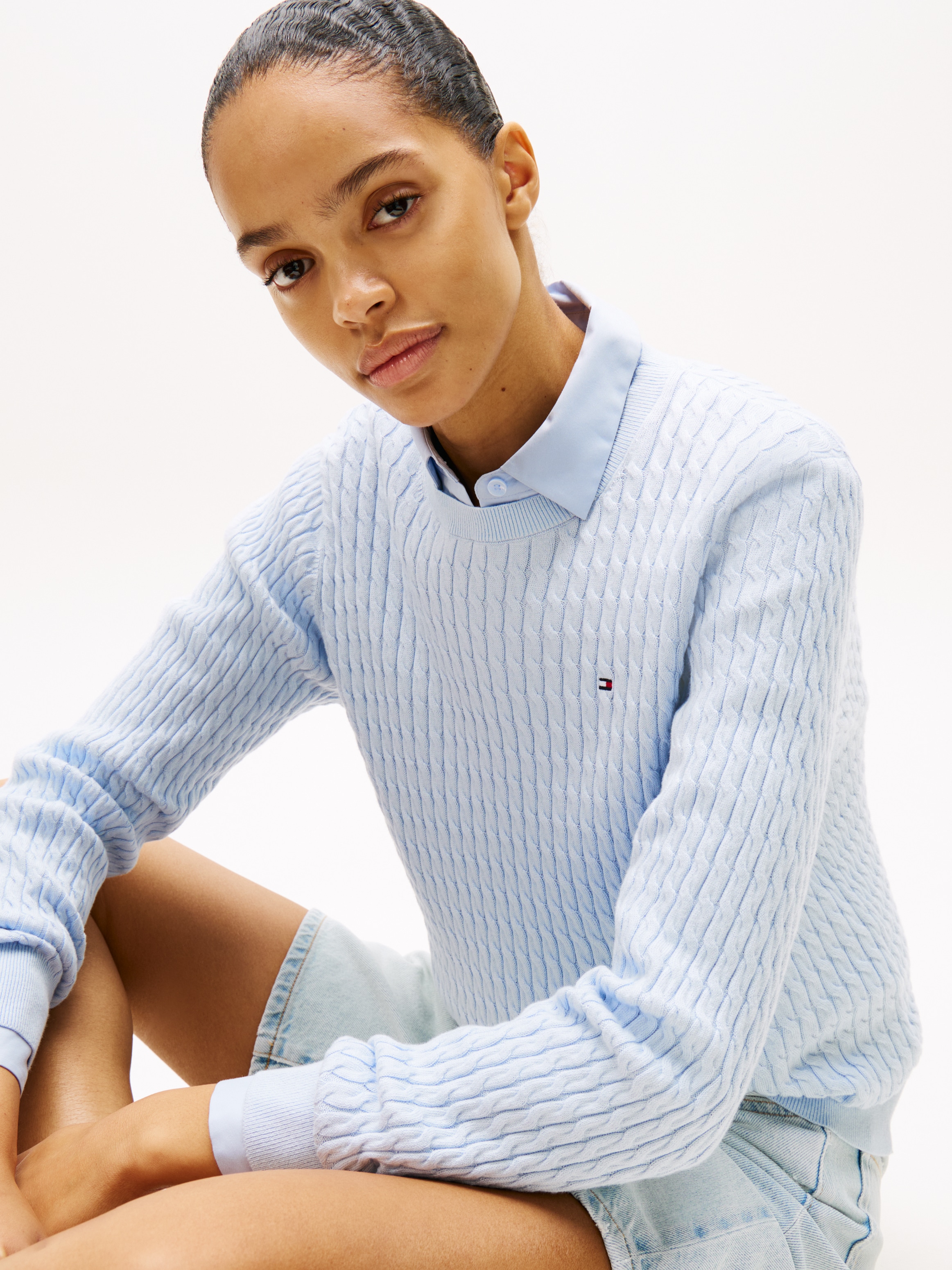 Tommy Hilfiger Rundhalspullover »CO CABLE C-NK LS SWEATER« Baumwolle, mit Zopfmuster, Regular Fit