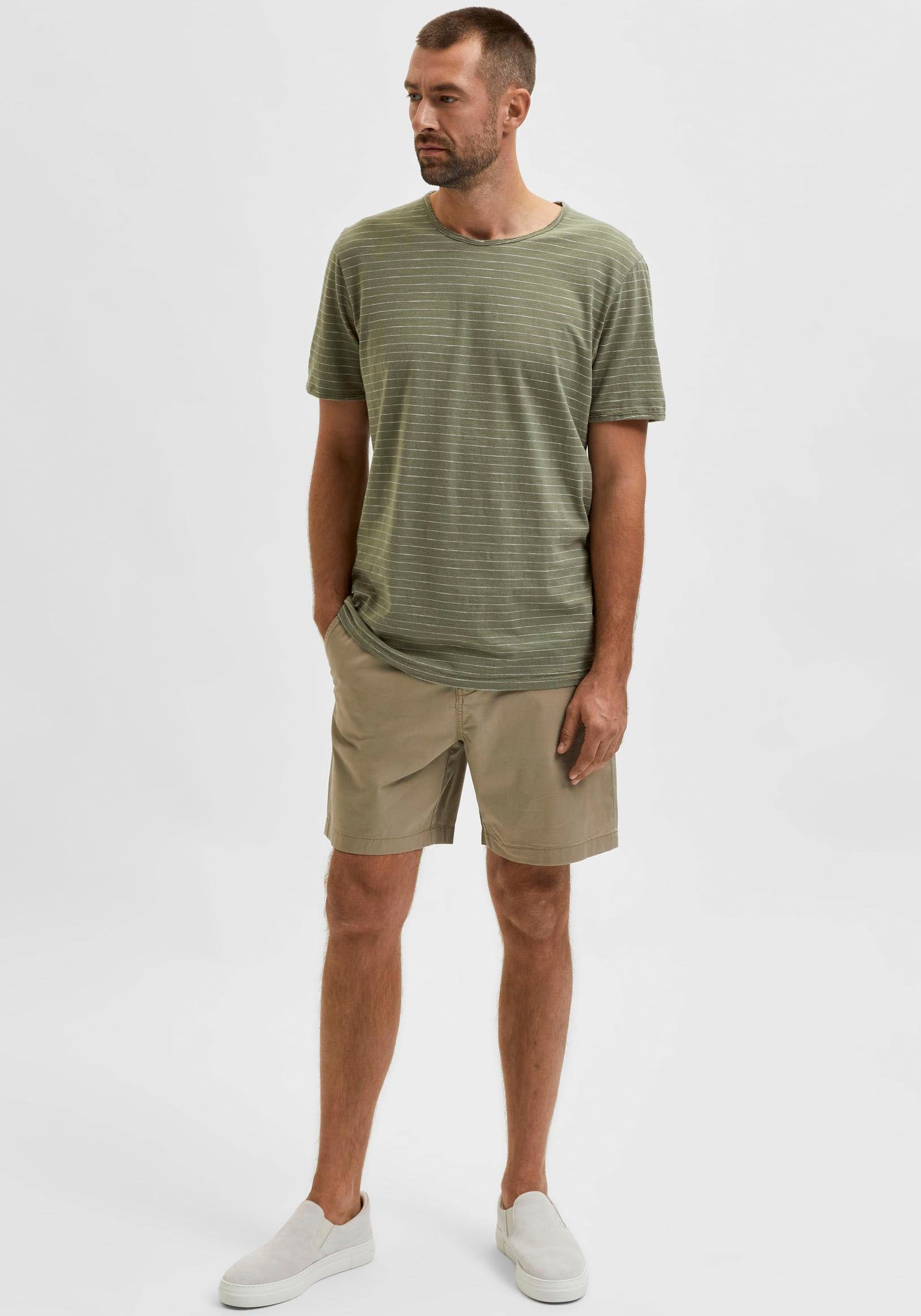 4. Bild von SELECTED HOMME Chinoshorts »SLHCOMFORT-HOMME FLEX SHORTS W NOOS«, unifarben