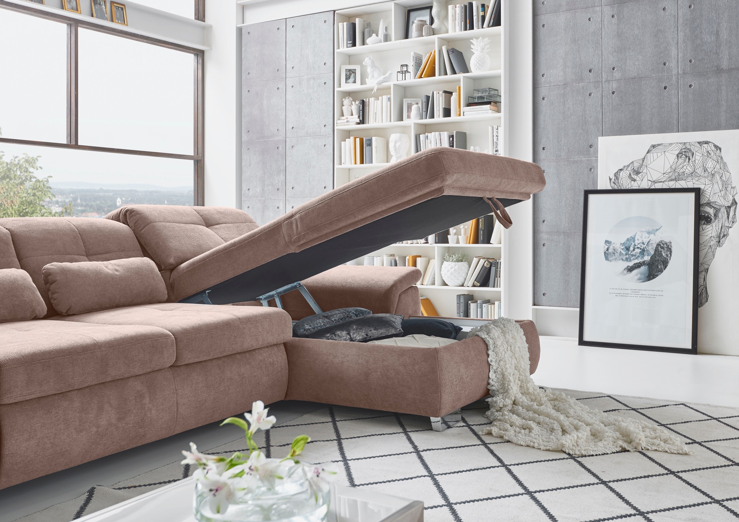 Die PlanBar Ecksofa »MP-IN16037 L-Form mit Federkern-Polsterung«, mit Sitztiefenverstellung & Zierkissen