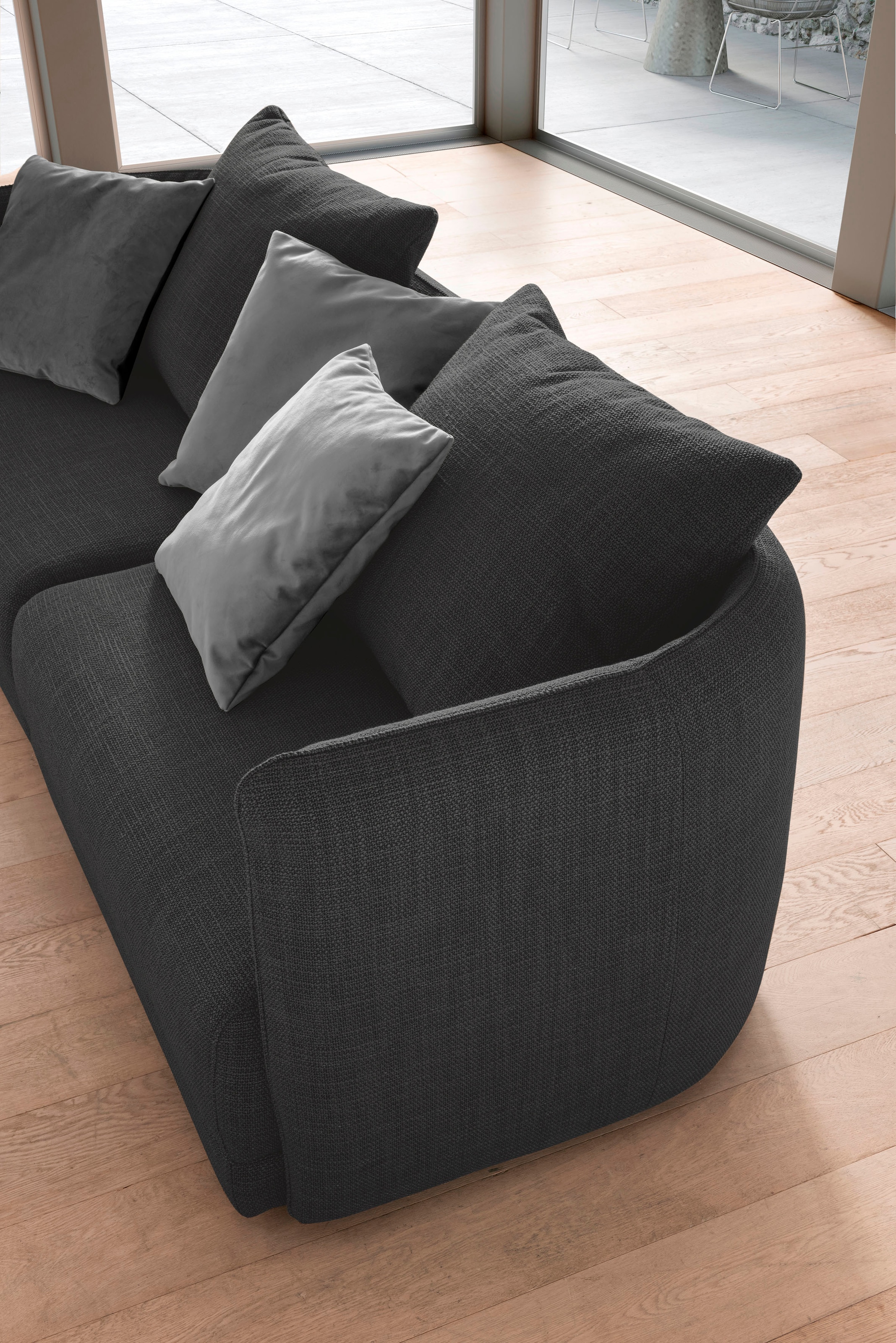designwerk Big-Sofa »New York, anmutendes Designsofa«, mit schmaler Arm- & Rückenlehne