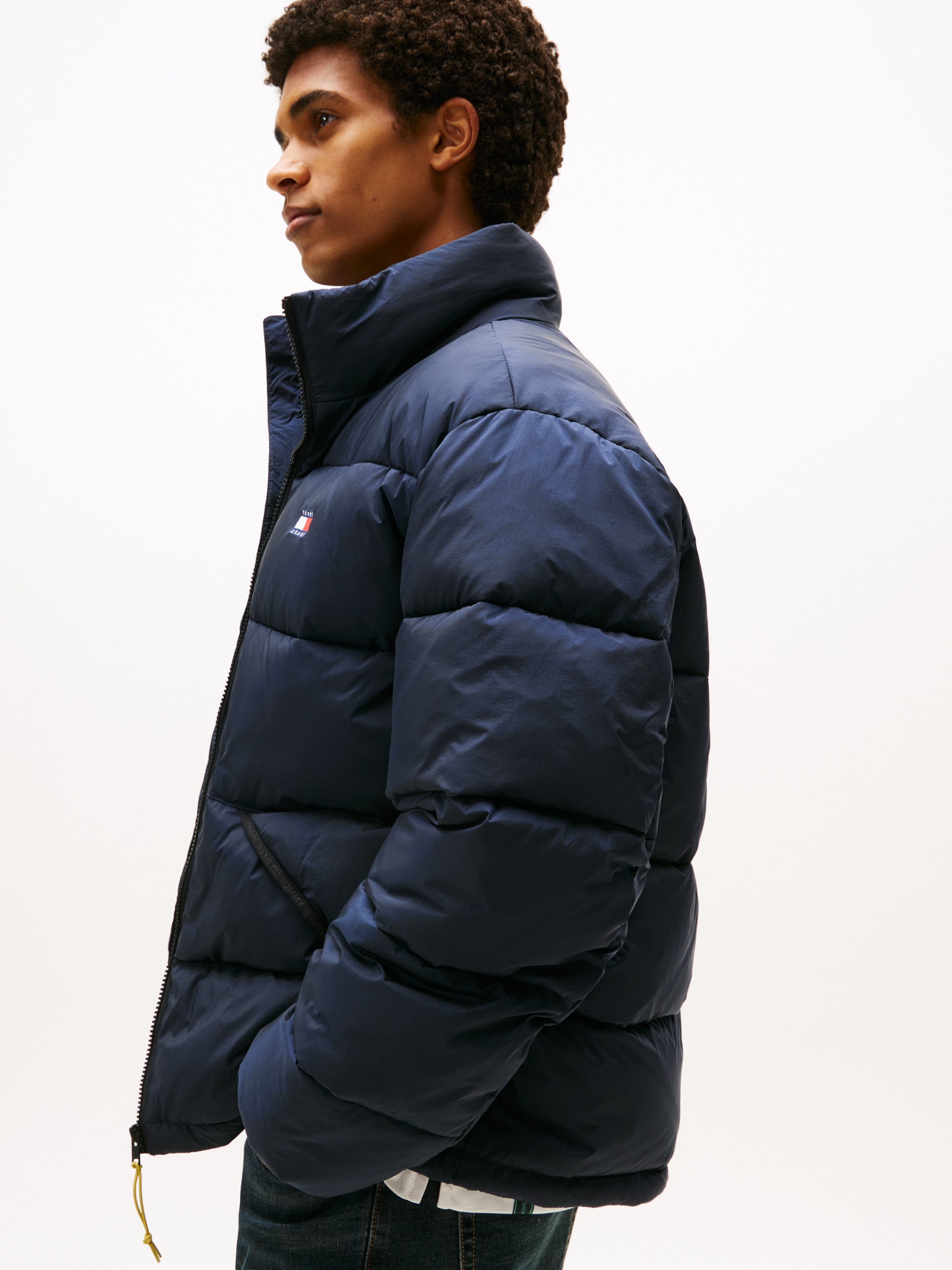Tommy Jeans Steppjacke »VAIL PUFFER«, ohne Kapuze, Übergangsjacke Regular fit mit Rundhalsausschnitt