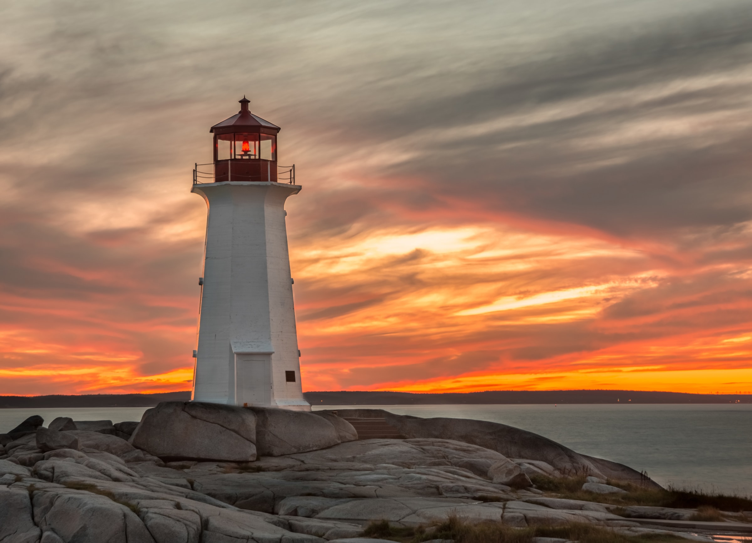 Papermoon Fototapete »Lighthouse Peggy Cove Sunset« günstig online kaufen