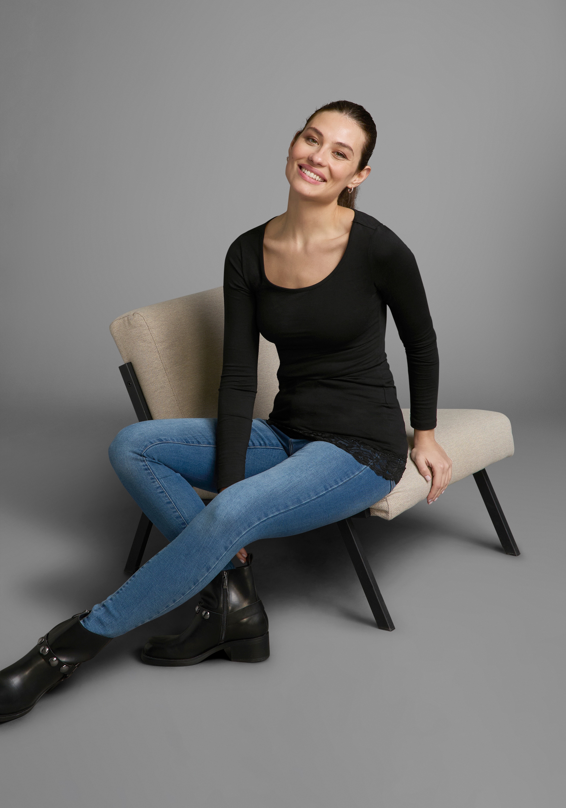 AJC Longshirt Langarm,  figurbetonter Schnitt,  unifarben,  Rundhalsausschnitt