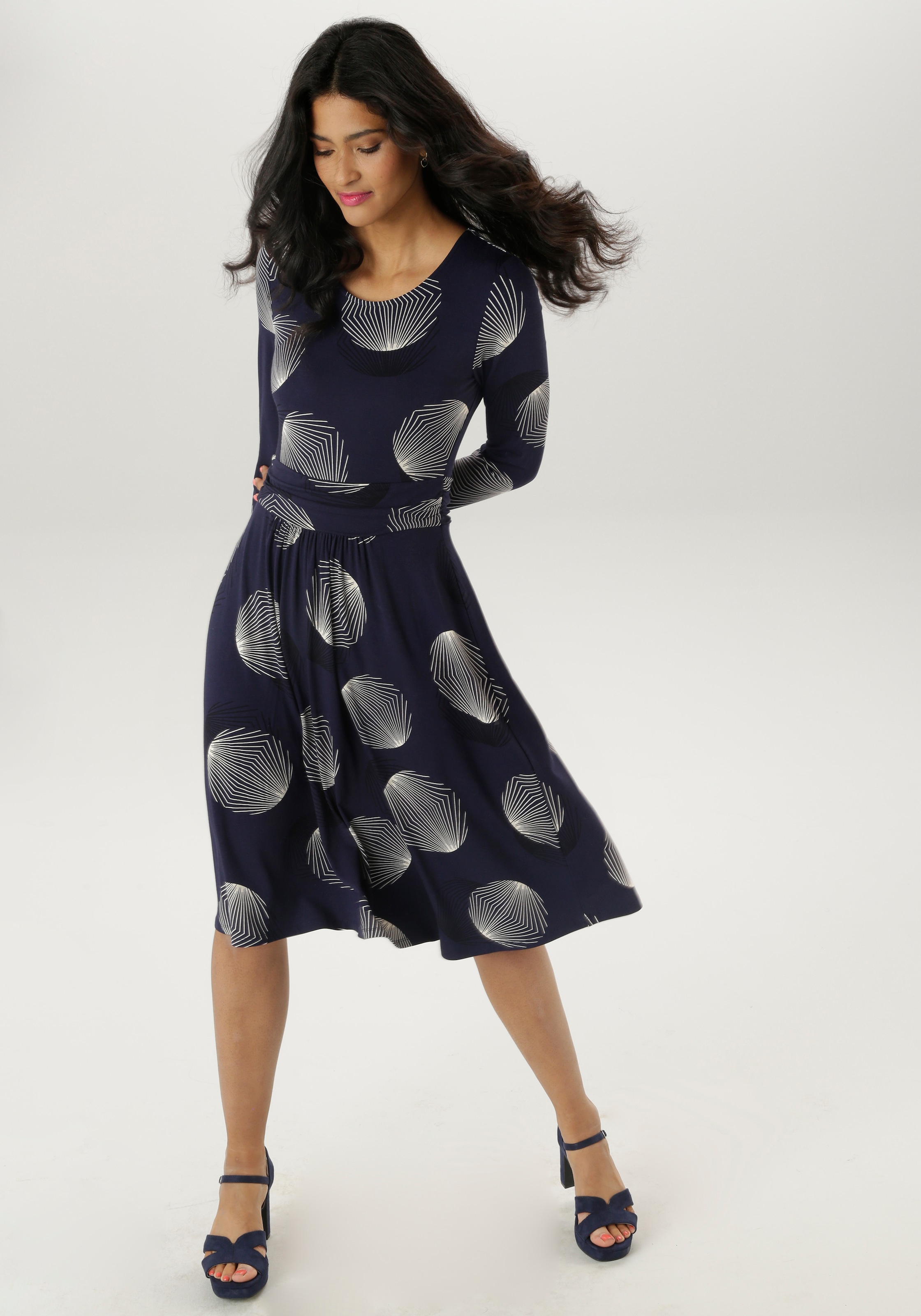 Aniston SELECTED Jerseykleid, mit figurbetonenden Raffungen in der Taille - NEUE KOLLEKTION