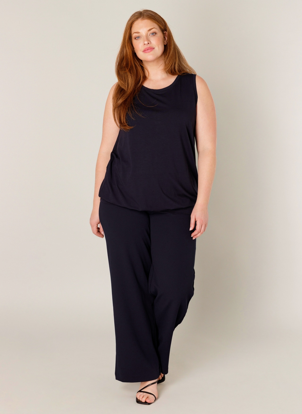 Base Level Curvy Longtop »Yasmina«, Formgebendes Bündchen am Saum
