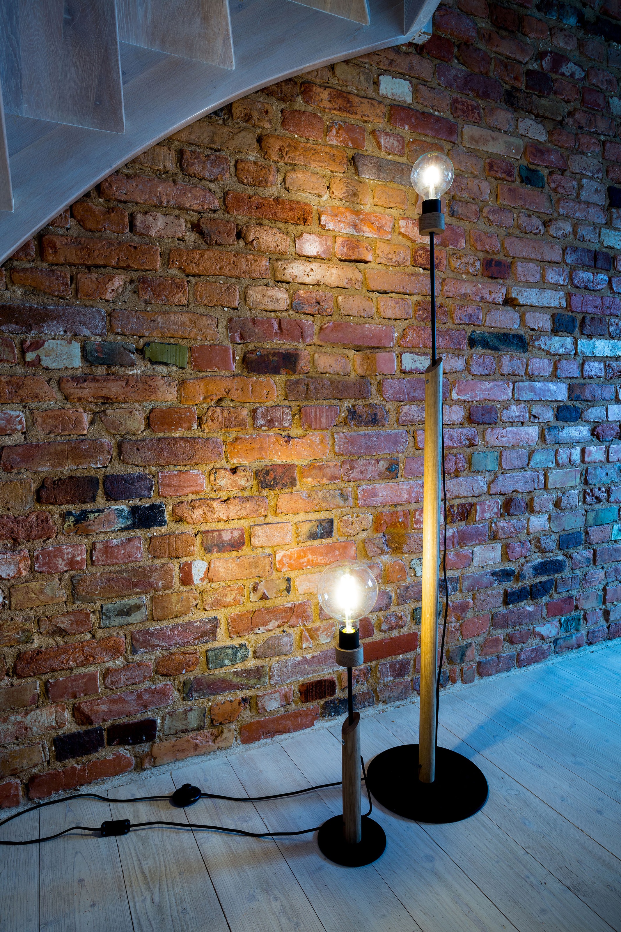 BRITOP LIGHTING Stehlampe »SOLANGE«, Leuchtmittel E27 | Leuchtmittel wechselbar-ohne Leuchtmittel, Aus Eichenholz