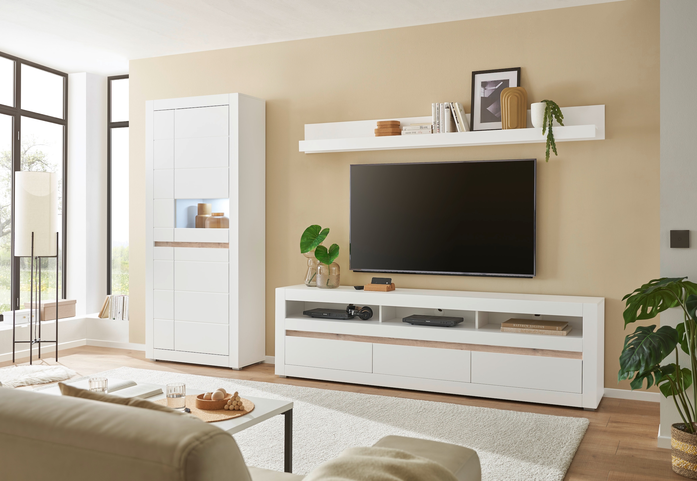 INOSIGN Wohnwand »Anbauwand in Weiß Matt, Wohnzimmer-Set mit austauschbarer Blende«, (Set, 3 St.), enthält Vitrine, Lowboard, Wandboard, zeitloses Design, 312 cm breit