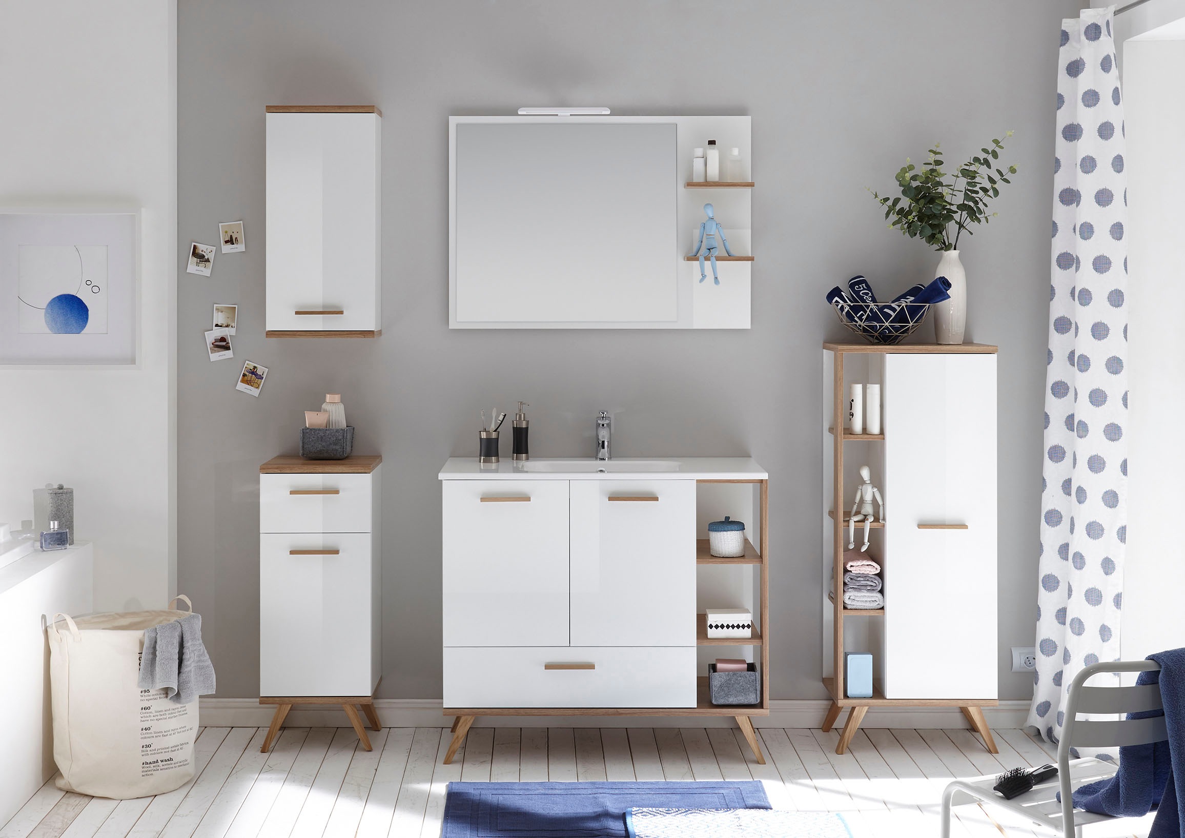 Saphir Badmöbel-Set »Quickset Mineralmarmor-Waschtisch mit LED-Spiegel, Unterschrank«, (7 St.), Hängeschrank, Midischrank, 5 Türen, 2 Schubladen, 7 Glas-Einlegeböden