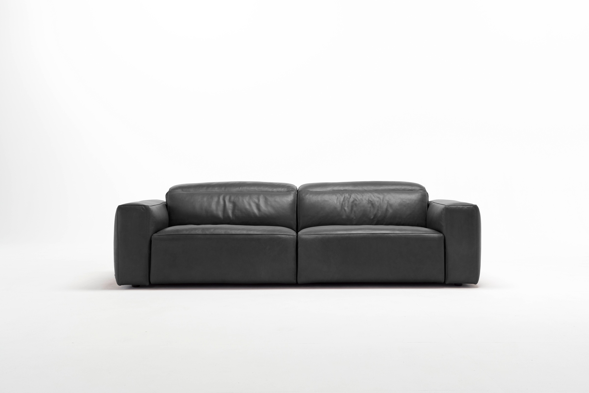 Egoitaliano 2,5-Sitzer »Beverly, Designsofa mit erstklassigem Sitzkomfort u günstig online kaufen