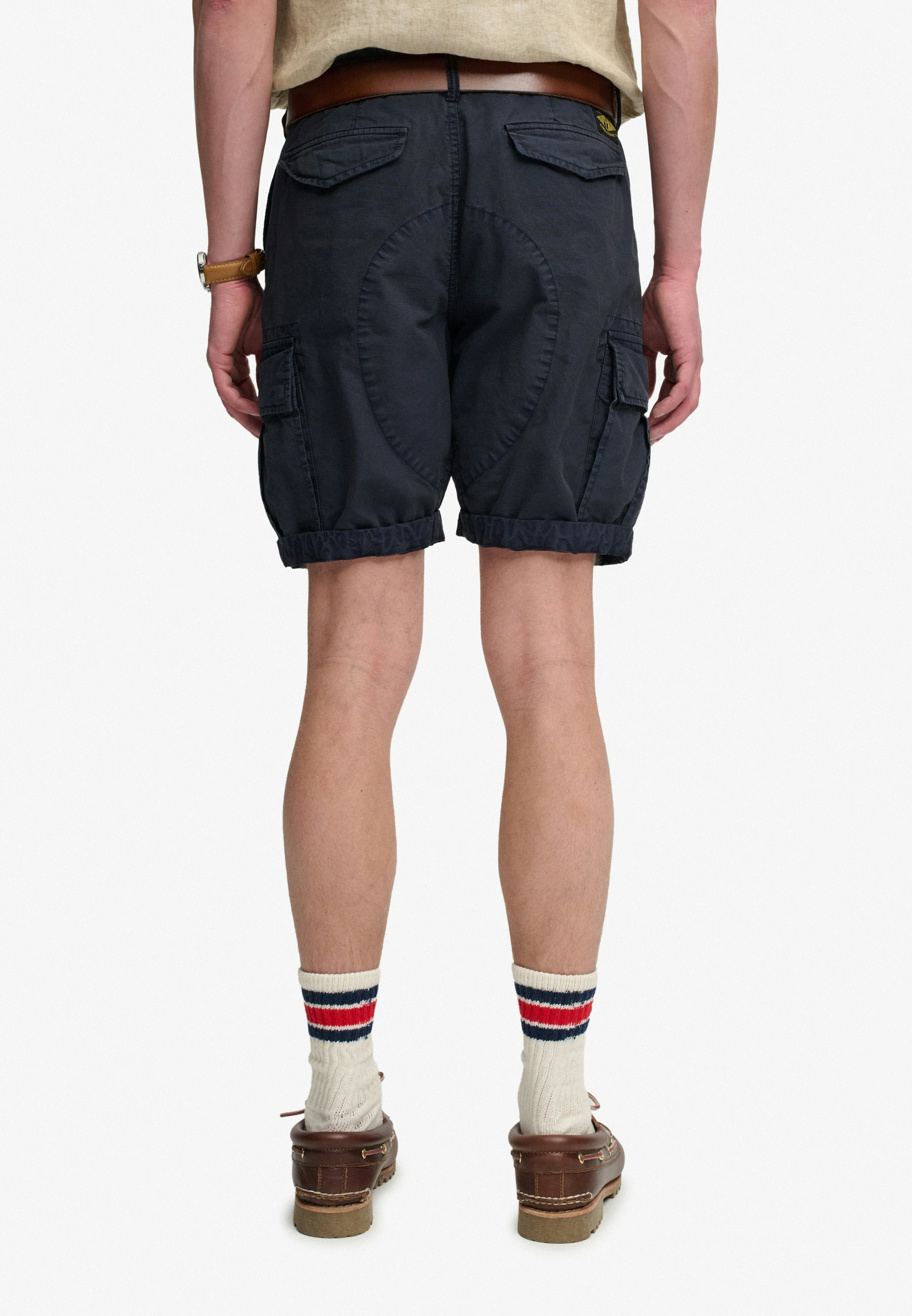 Superdry Cargoshorts »RIPSTOP LIGHT CARGO SHORT«  Relaxed Fit, knielange Schnittform, mit Reißverschluss