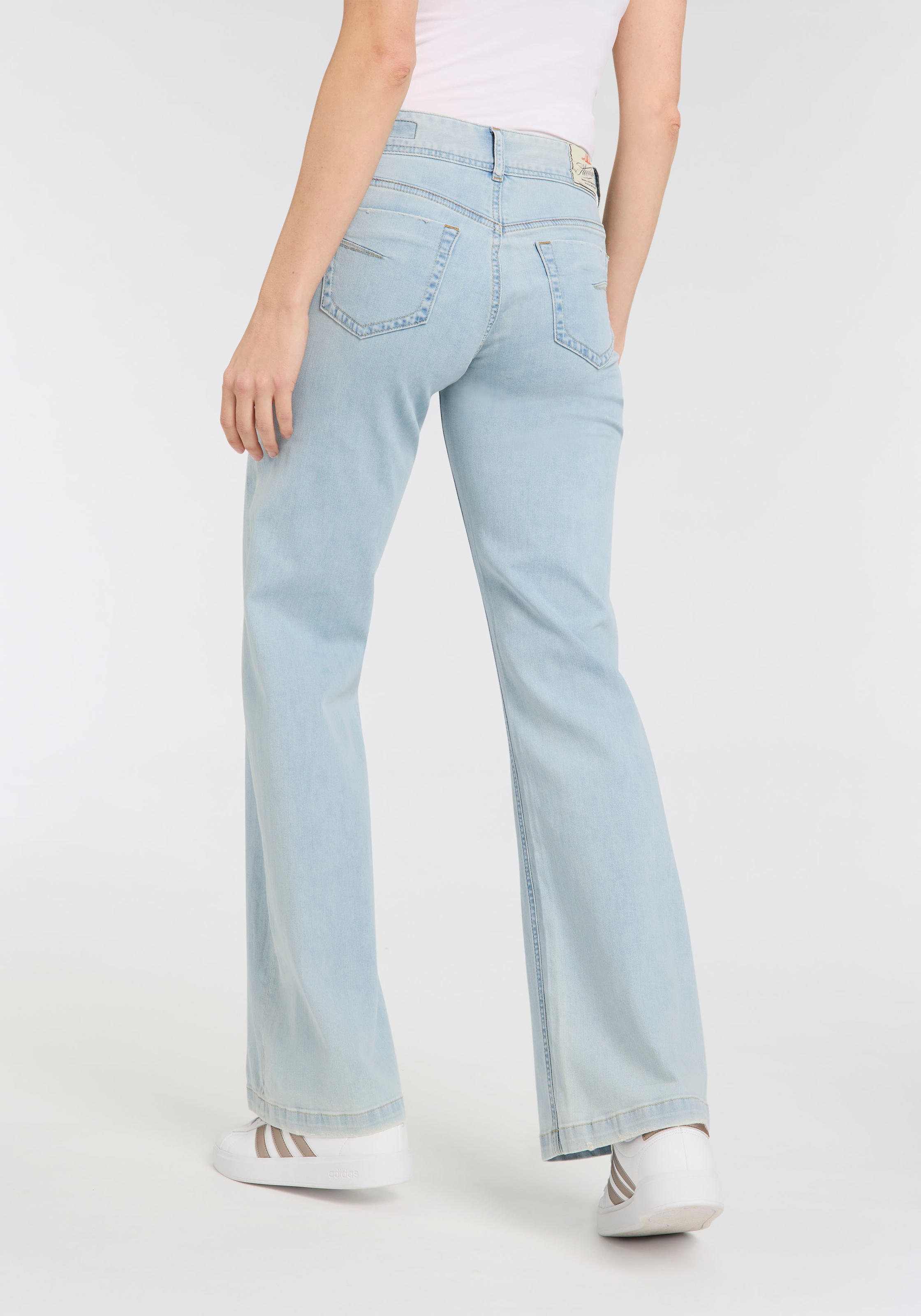 Herrlicher 5-Pocket-Jeans »Edna Denim Light« im Flared Fit