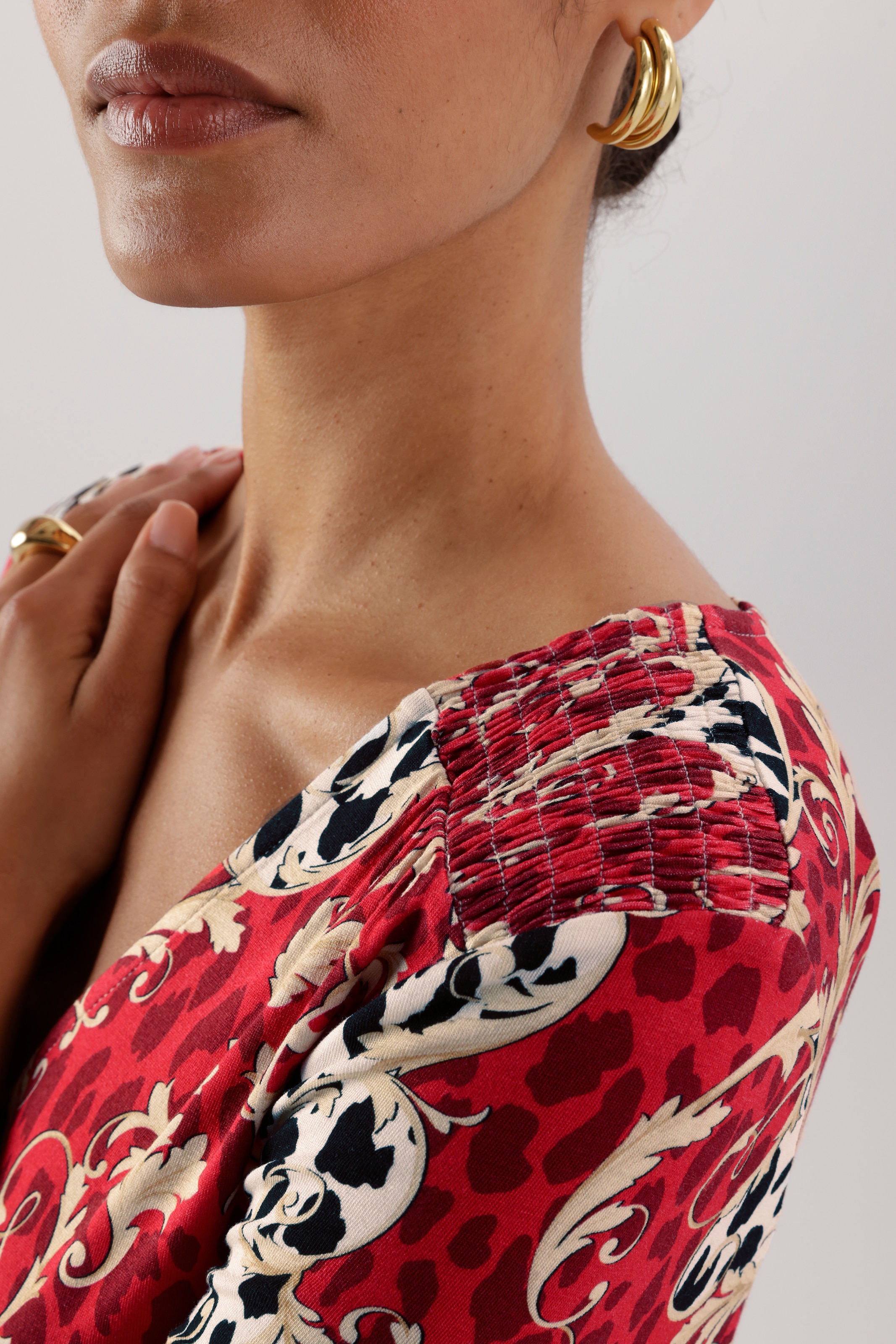 Aniston SELECTED Midikleid mit Smok-Details und fantasievollem Leo-Print - NEUE KOLLEKTION