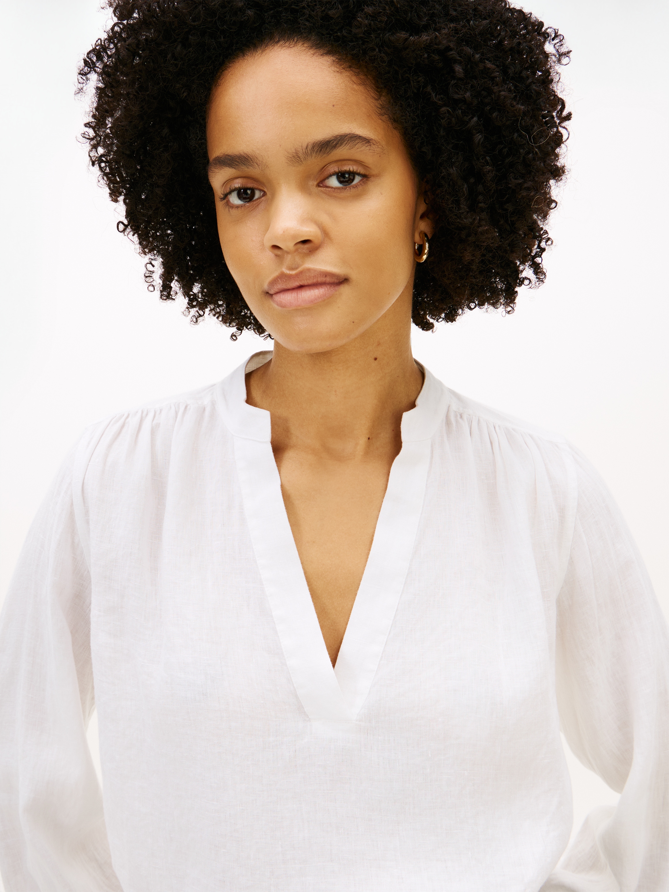 Tommy Hilfiger Langarmbluse »ESSENTIAL LINEN V-NECK LONGSLEEVE BLOUSE« mit gerafften Schultern, Relaxed Fit