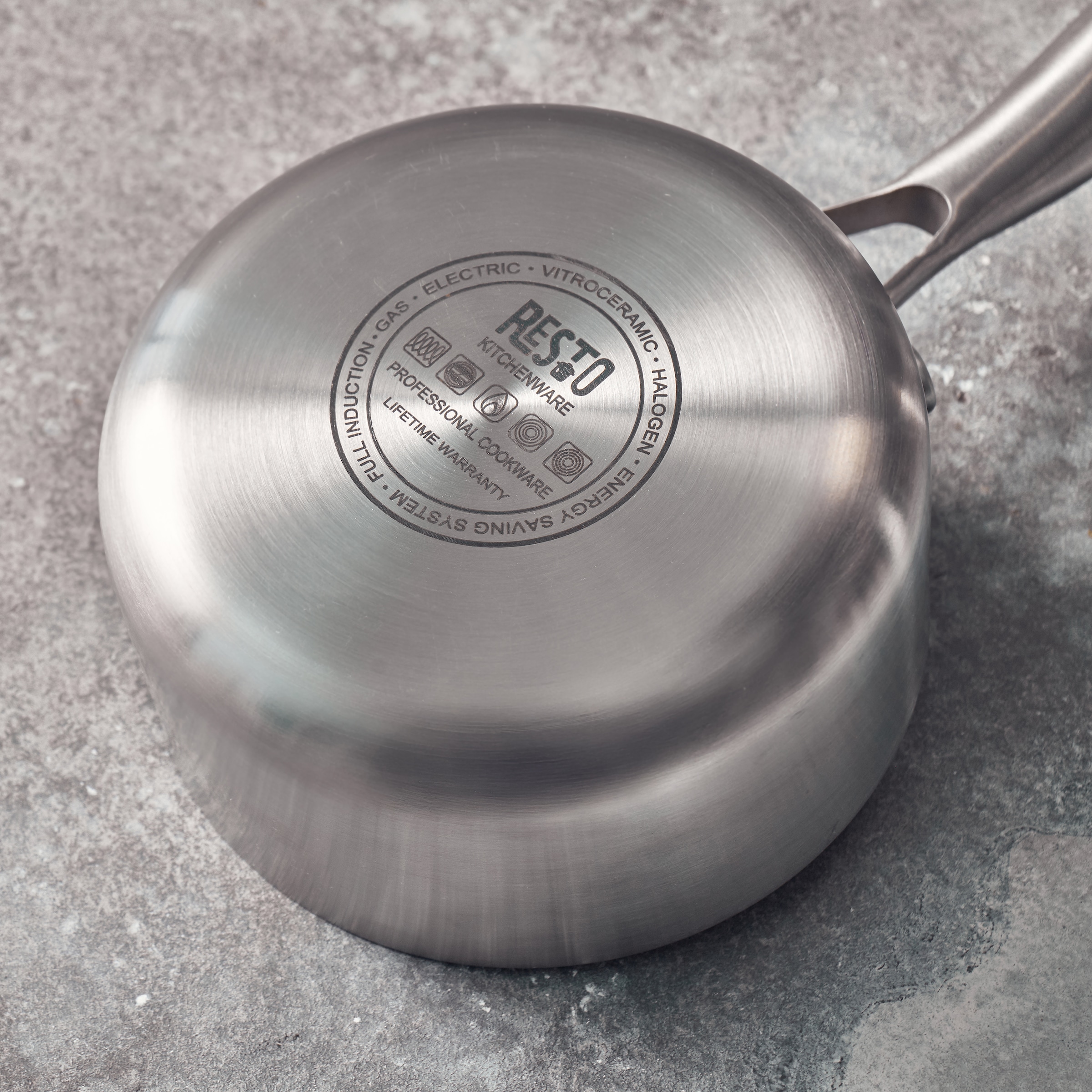 RESTO Kitchenware Kasserolle »CORVUS Soßentopf, TRI-PLY- Aufbau – 3-lagige Konstruktion« 1 tlg. Aluminium | Edelstahl 18/10