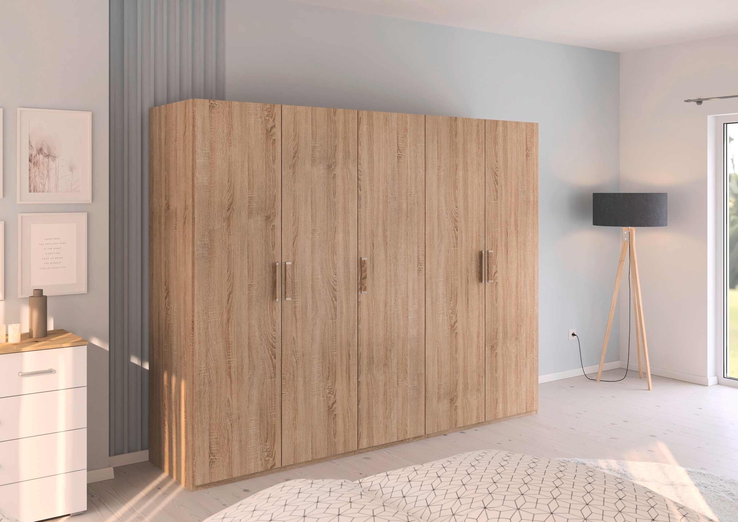 rauch Drehtürenschrank »Kleiderschrank Schrank Garderobe Schlafzimmerschrank EVELYN«, (in 2 Höhen 197 oder 210 cm erhältlich), in elegantem Stil, viel Stauraum 4 Breiten und 2 Höhen MADE IN GERMANY