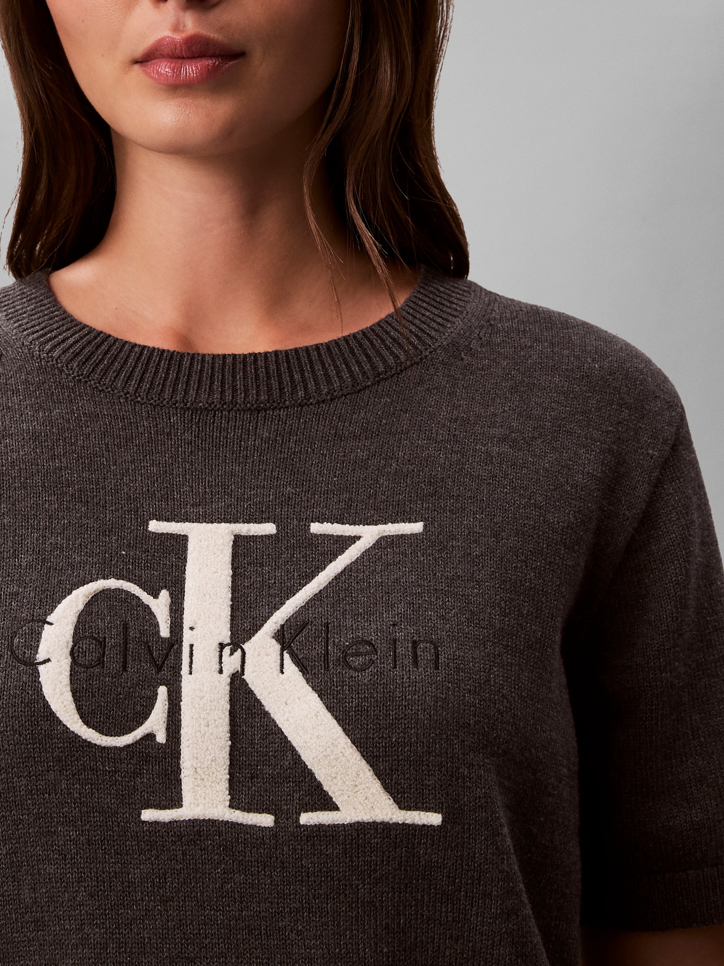 Calvin Klein Jeans Kurzarmpullover Regular fit, mit Rundhalsausschnitt