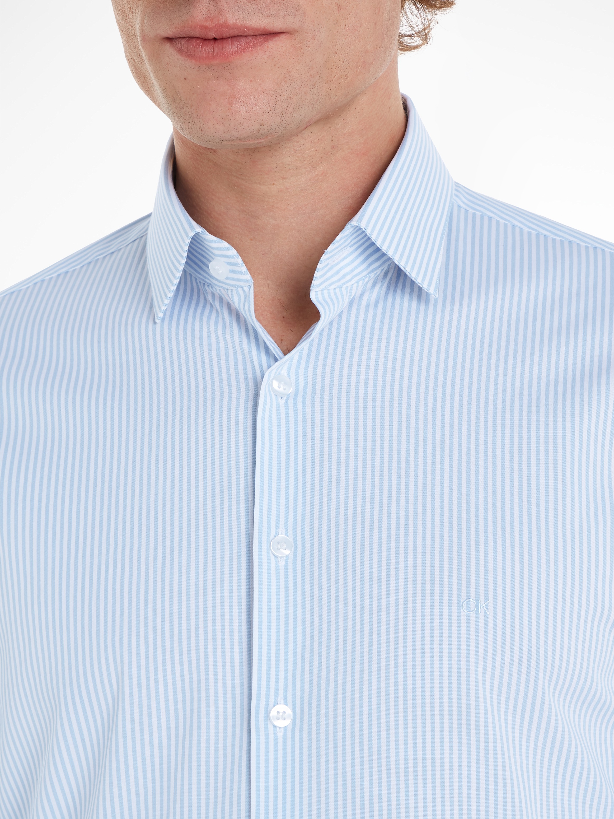 Calvin Klein Langarmhemd »POPLIN STRIPE SLIM SHIRT« mit Logoprägung