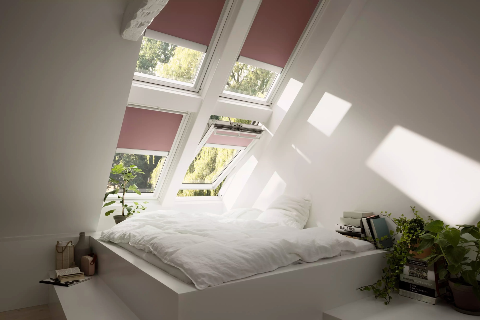 VELUX Verdunklungsrollo »DKL 4578S, Farbe: rosenholz«, verdunkelnd, ohne Bohren, in Führungsschienen, alufarbene Führungsschienen & Griffleiste