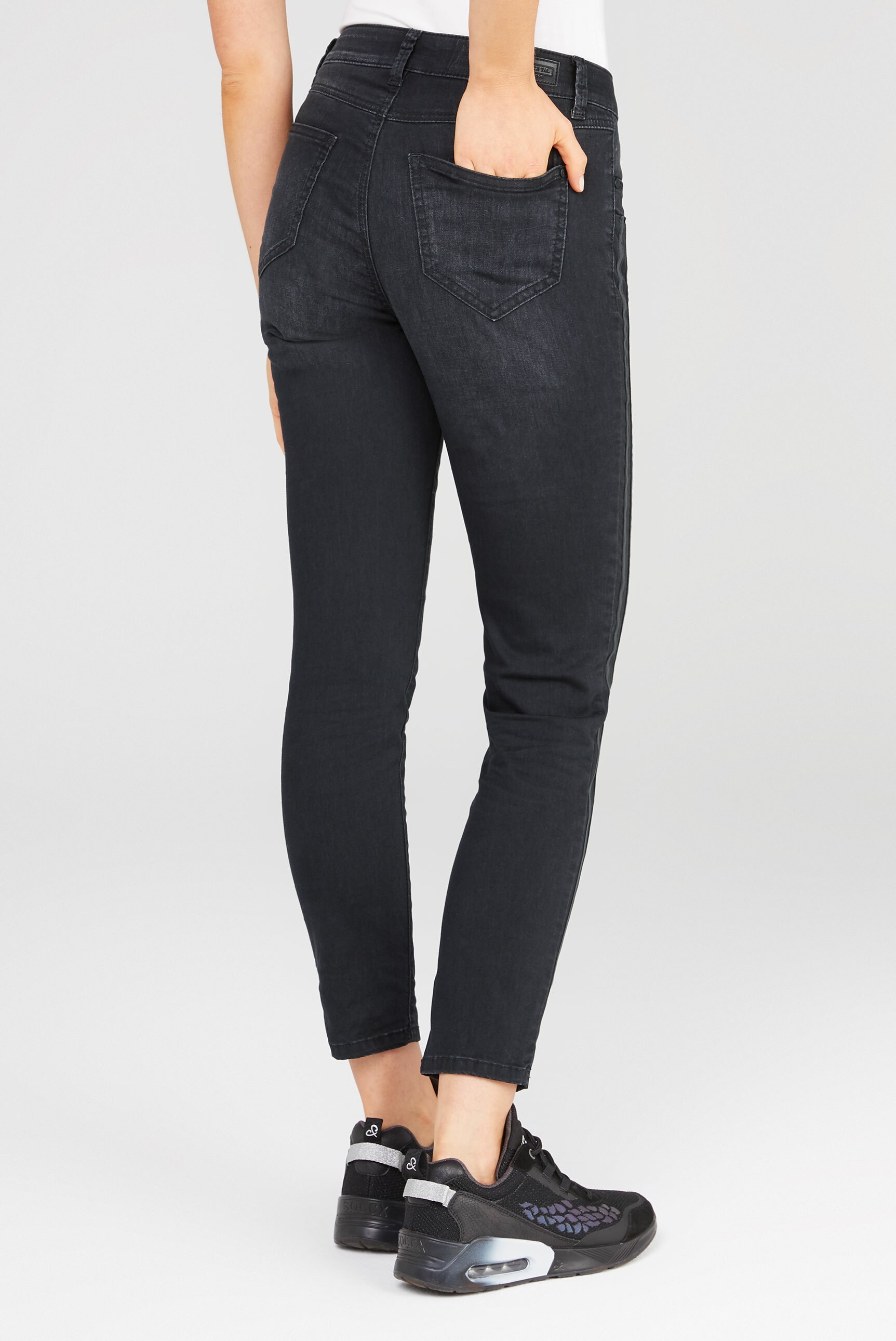 SOCCX Regular-fit-Jeans, mit Streifen-Tapes an den Seiten