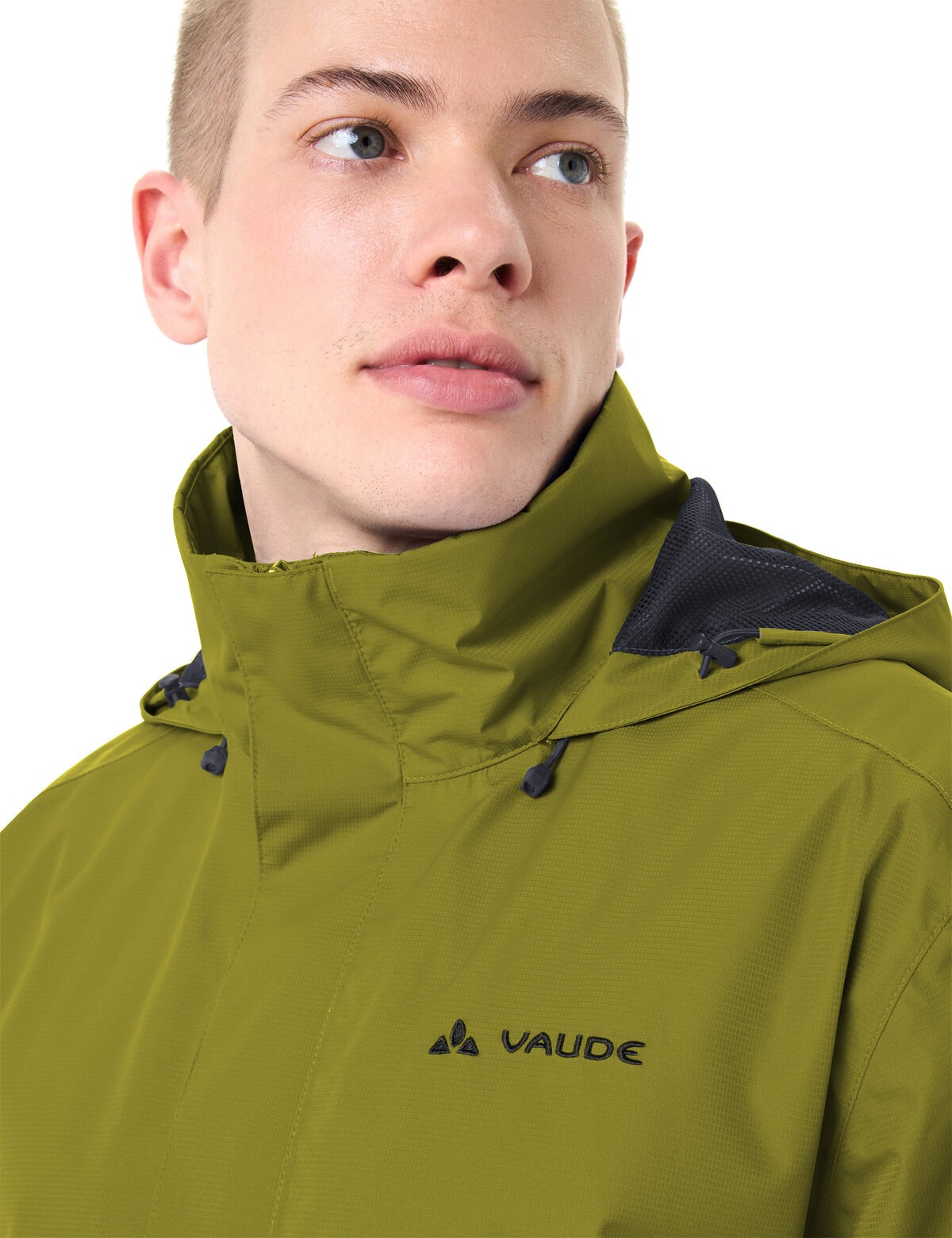 VAUDE Regenjacke »Men's Escape Light Jacket« mit Kapuze mit zwei Reißverschlusstaschen, atmungsaktiv, schnell trocknend