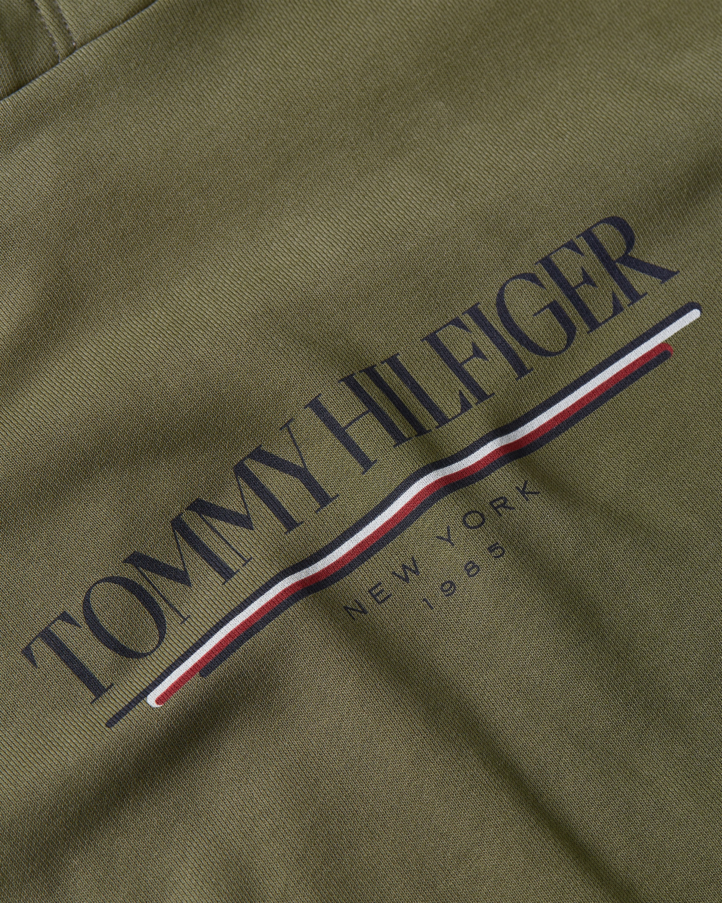 Tommy Hilfiger Hoodie »BRAND LOVE HILFIGER HOODIE«
