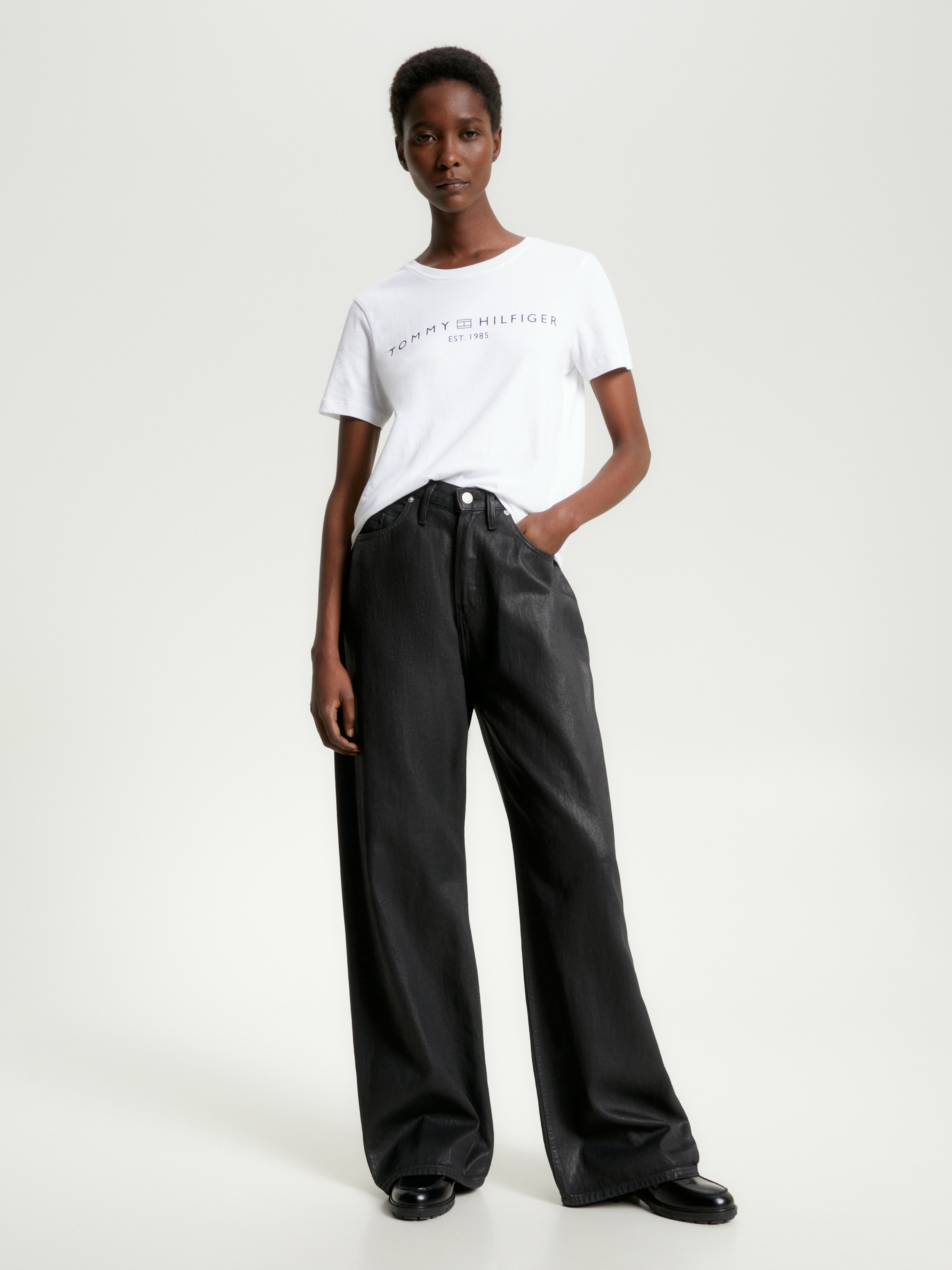 Tommy Hilfiger T-Shirt »REG CORP LOGO C-NK SS«, mit Logoschriftzug