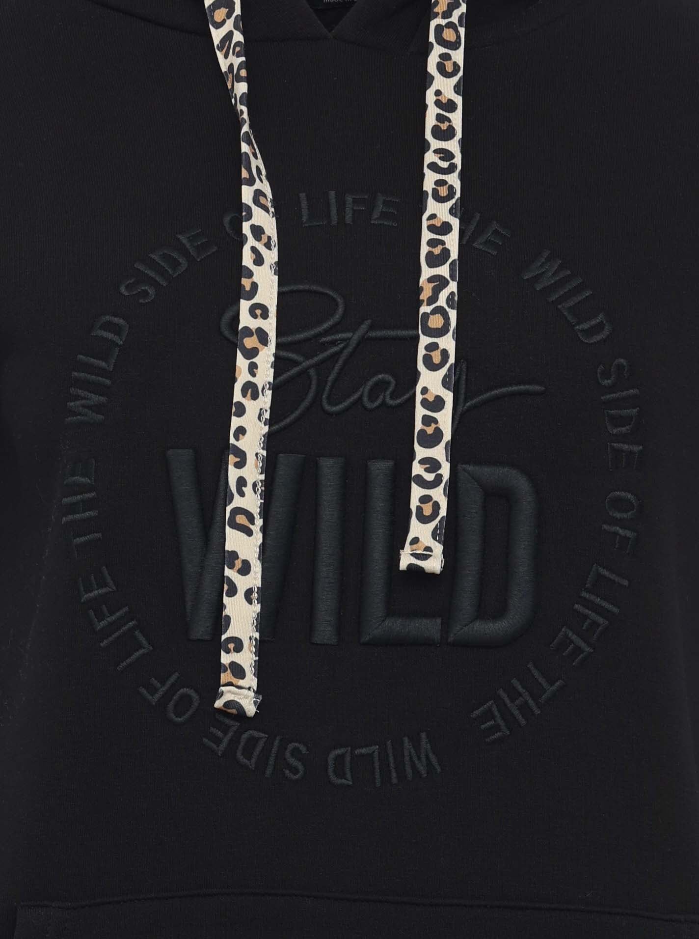 Zwillingsherz Hoodie »"Nelina"«, mit Leo Band und schlichter Stickerei "Stay Wild"