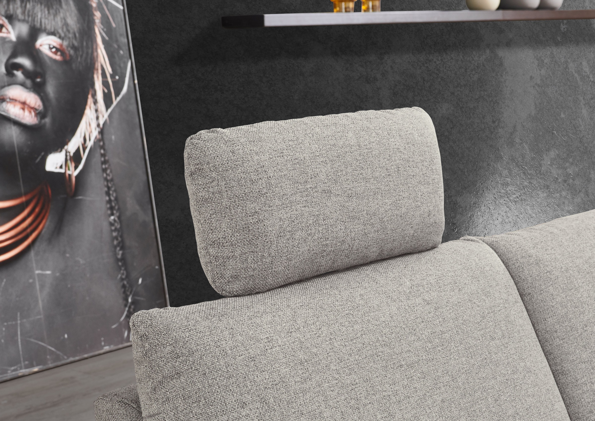 Places of Style Ecksofa »Sarsina: mit Tonnentaschen-Federkern, perfekt zum Entspannen L-Form«, inklusive 2 motorischen Relaxfunktionen mit Herz-Waage-Beschlag