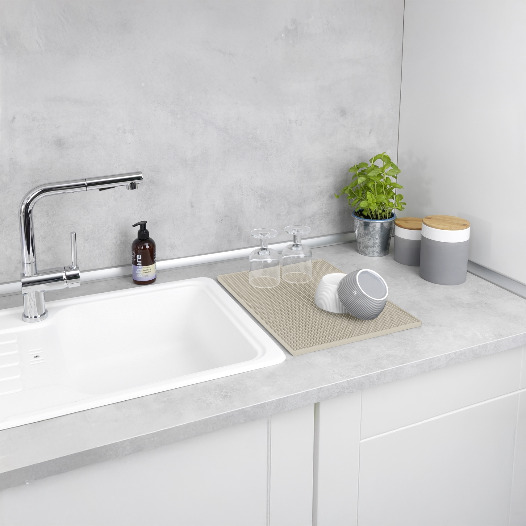 WENKO Abtropfmatte »Modell Maxi« Spülmatte für Geschirr mit großer Oberfläche, spülmaschinengeeignet