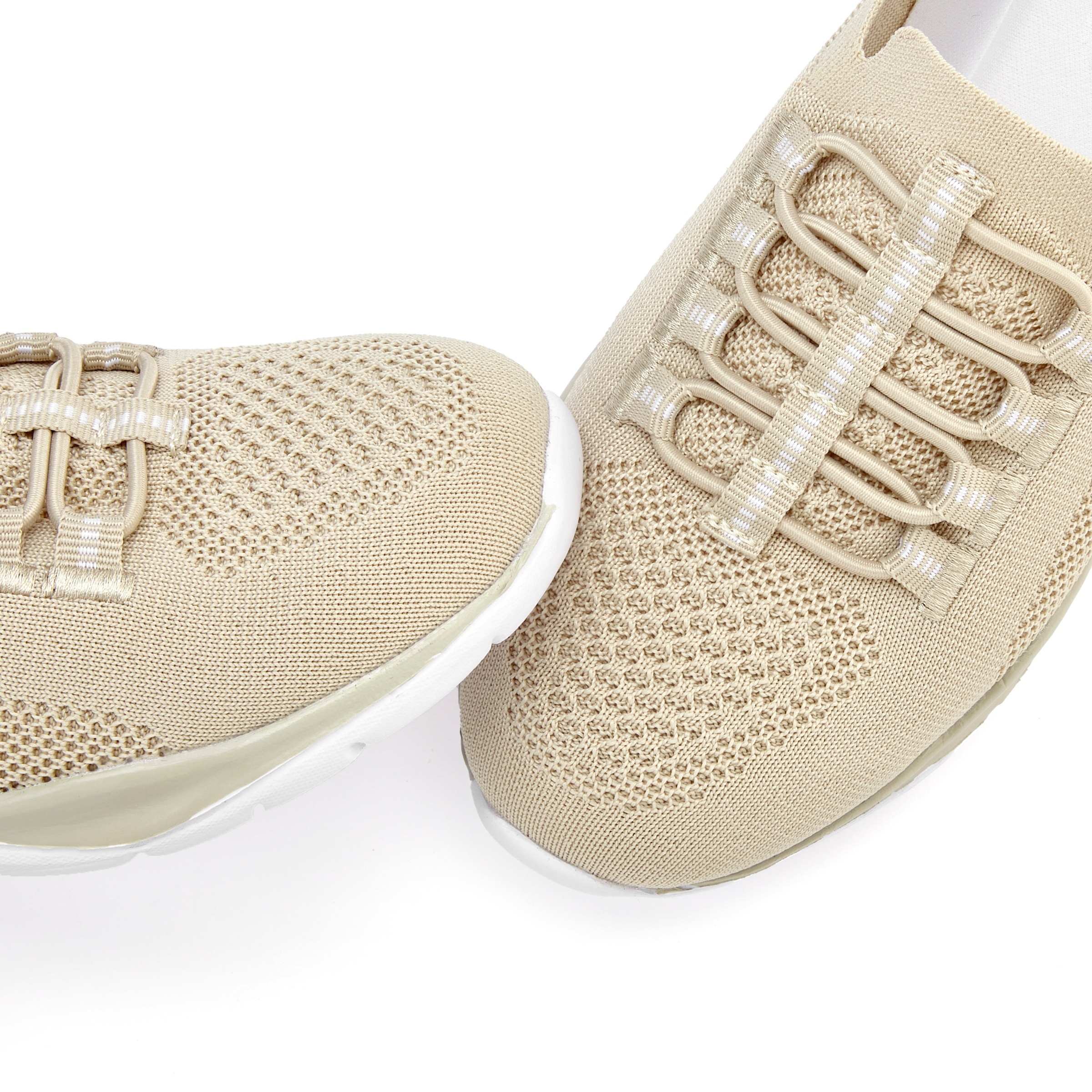 LASCANA Sneaker »Slipper, Halbschuh, leichtes Meshmaterial«, zum Reinschlüpfen mit elastischen Schnürbändern VEGAN