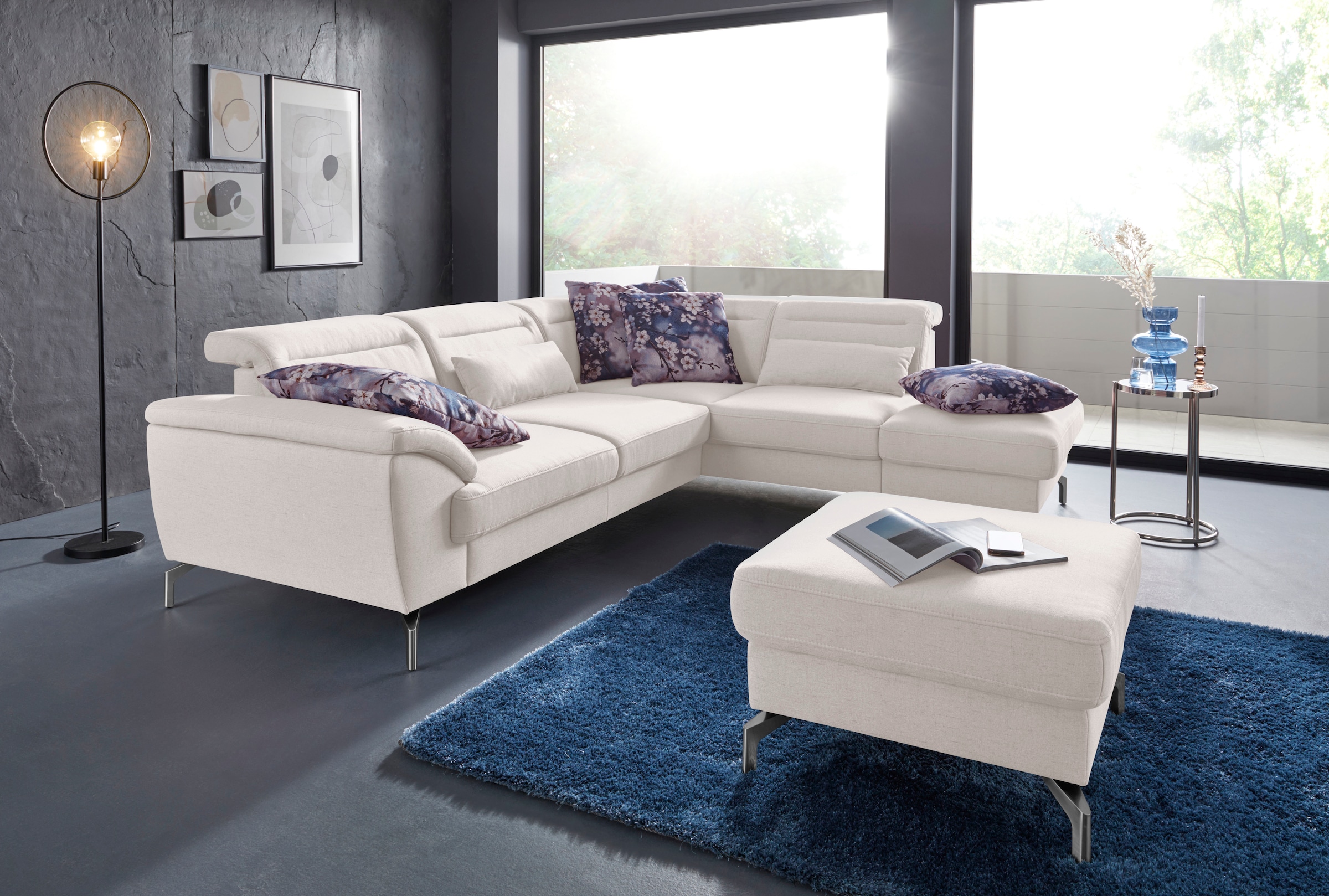 sit&more Ecksofa »Percy L-Form«, 15 cm Fußhöhe, Sitztiefenverstellung, wahlweise in 2 Fußfarben